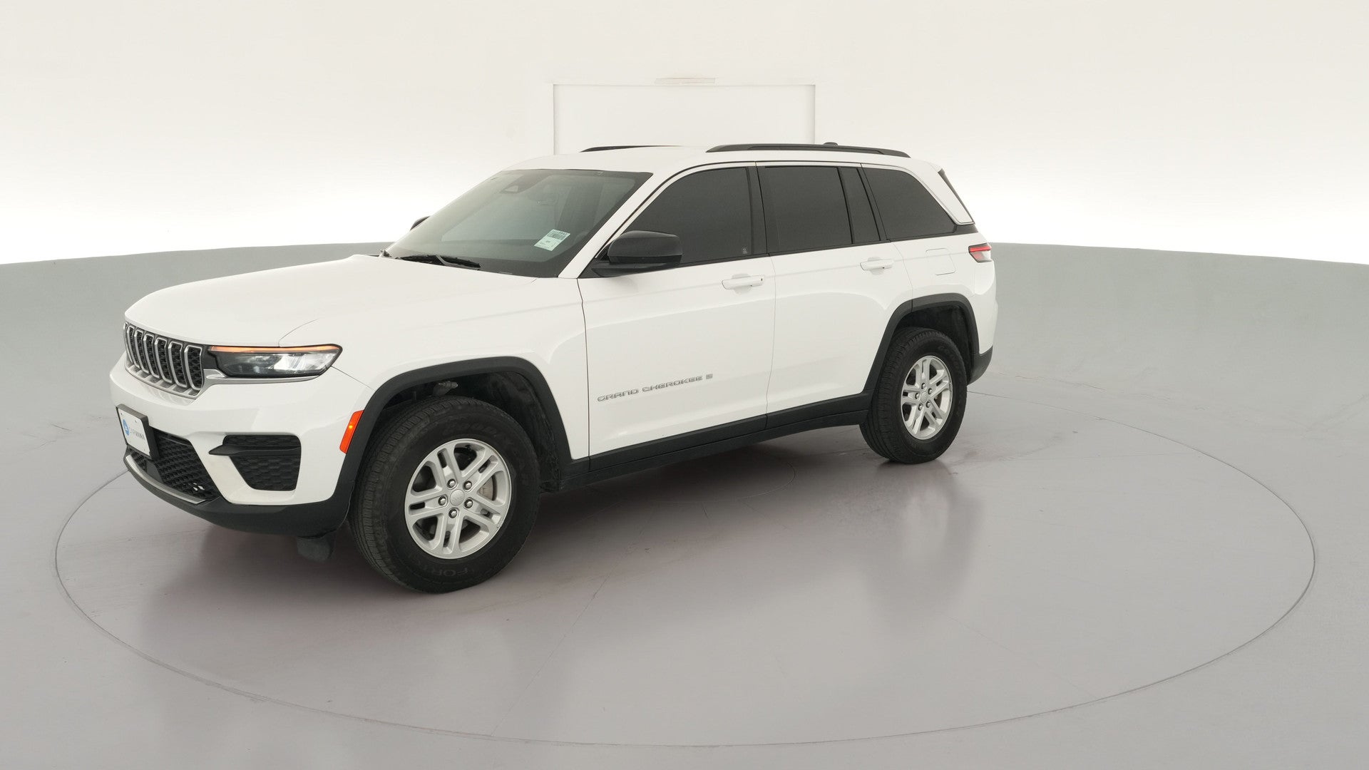 2025 Jeep Grand Cherokee vehicle photo