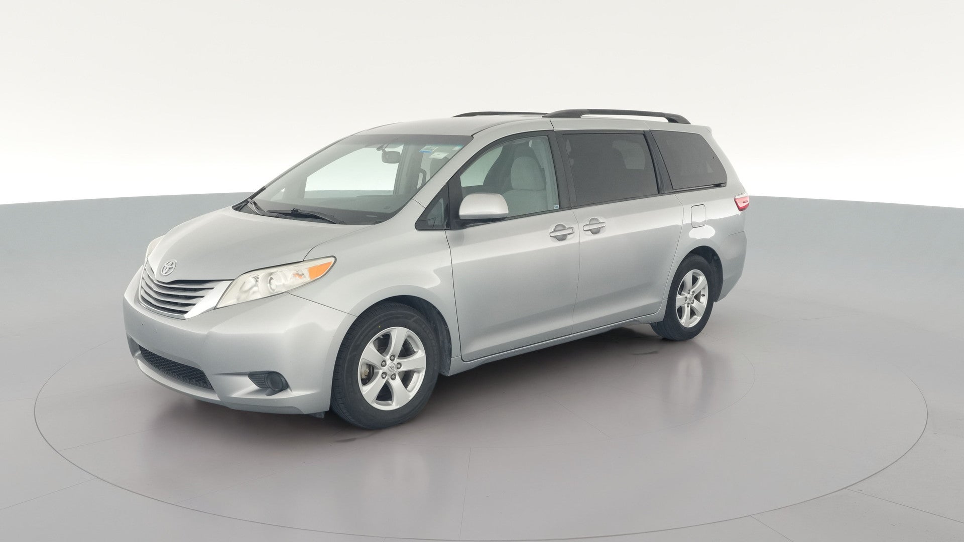 2015 Toyota Sienna vehicle photo