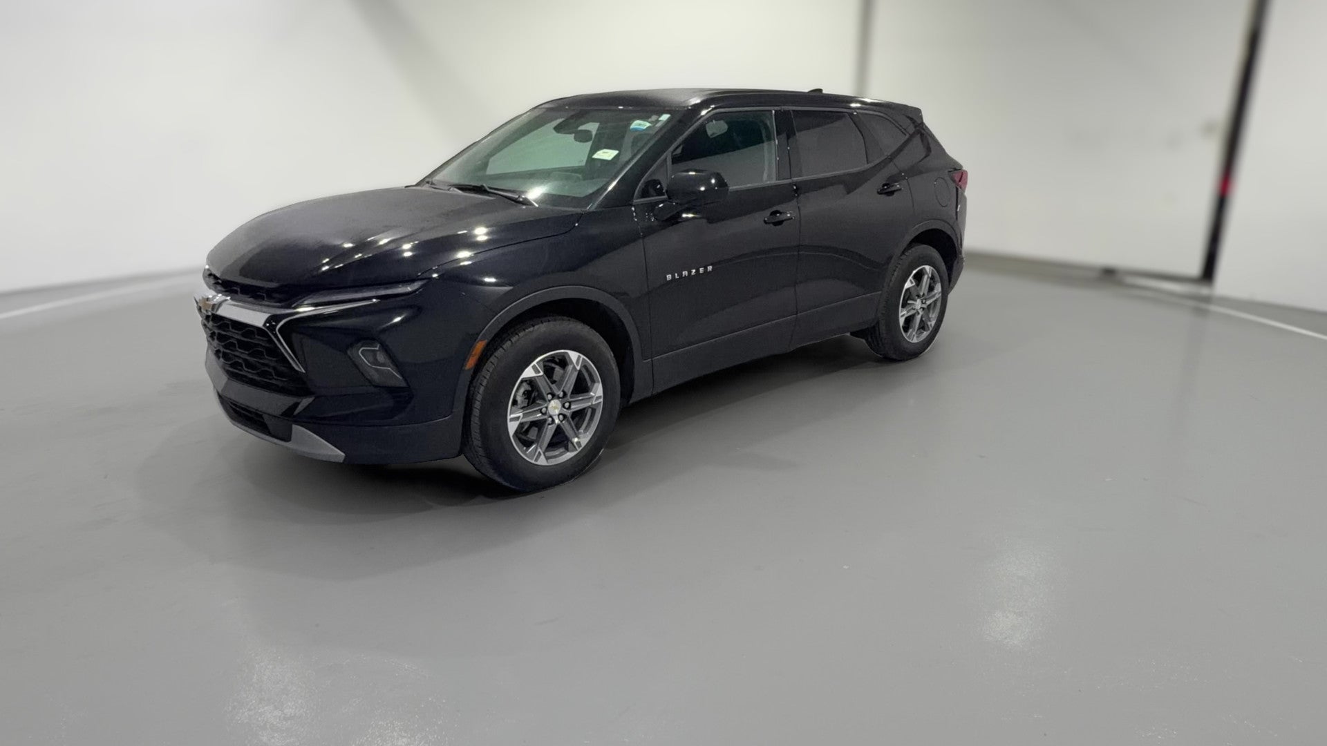 2025 Chevrolet Blazer vehicle photo