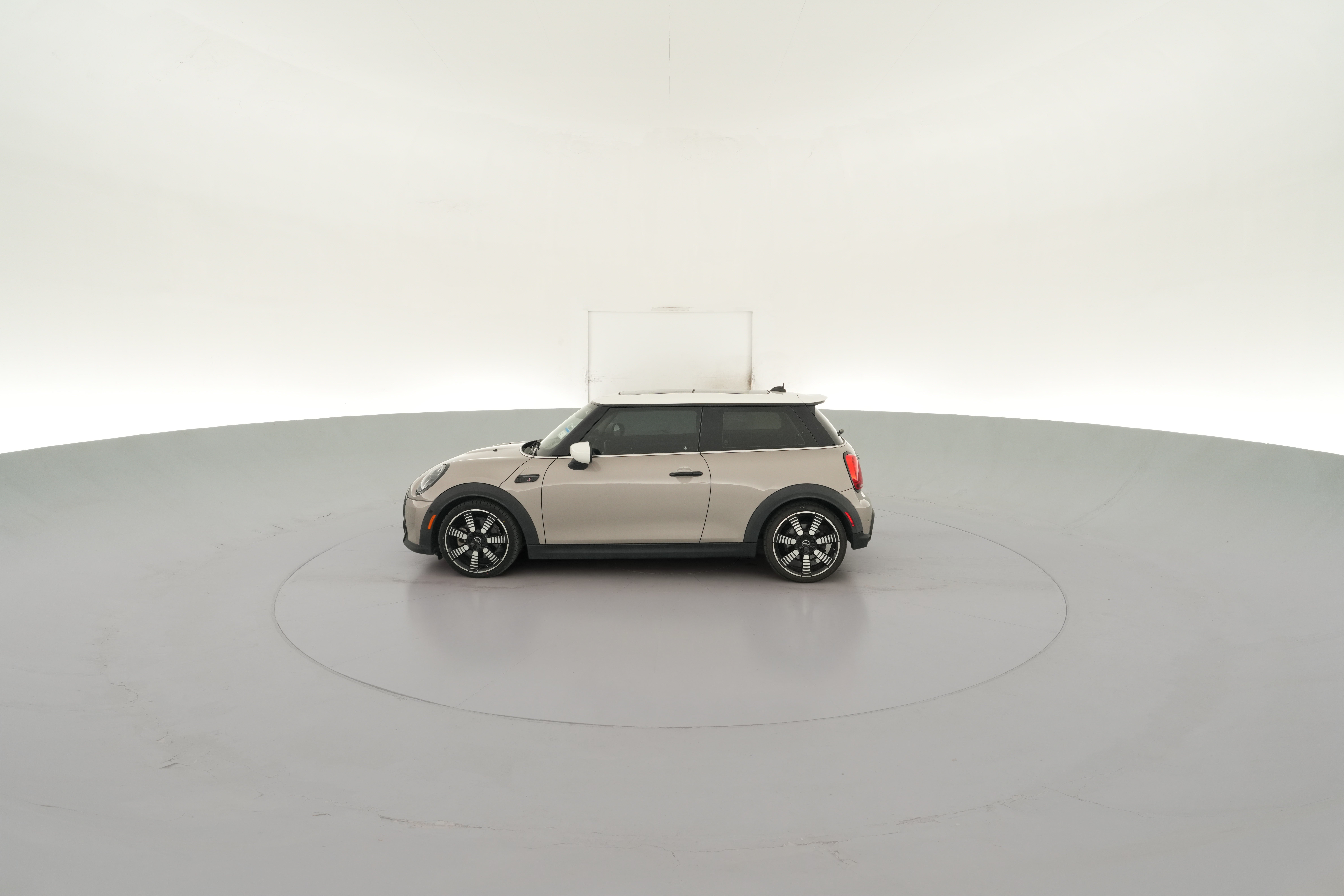 2022 MINI Hardtop 2 Door S - Photo 26