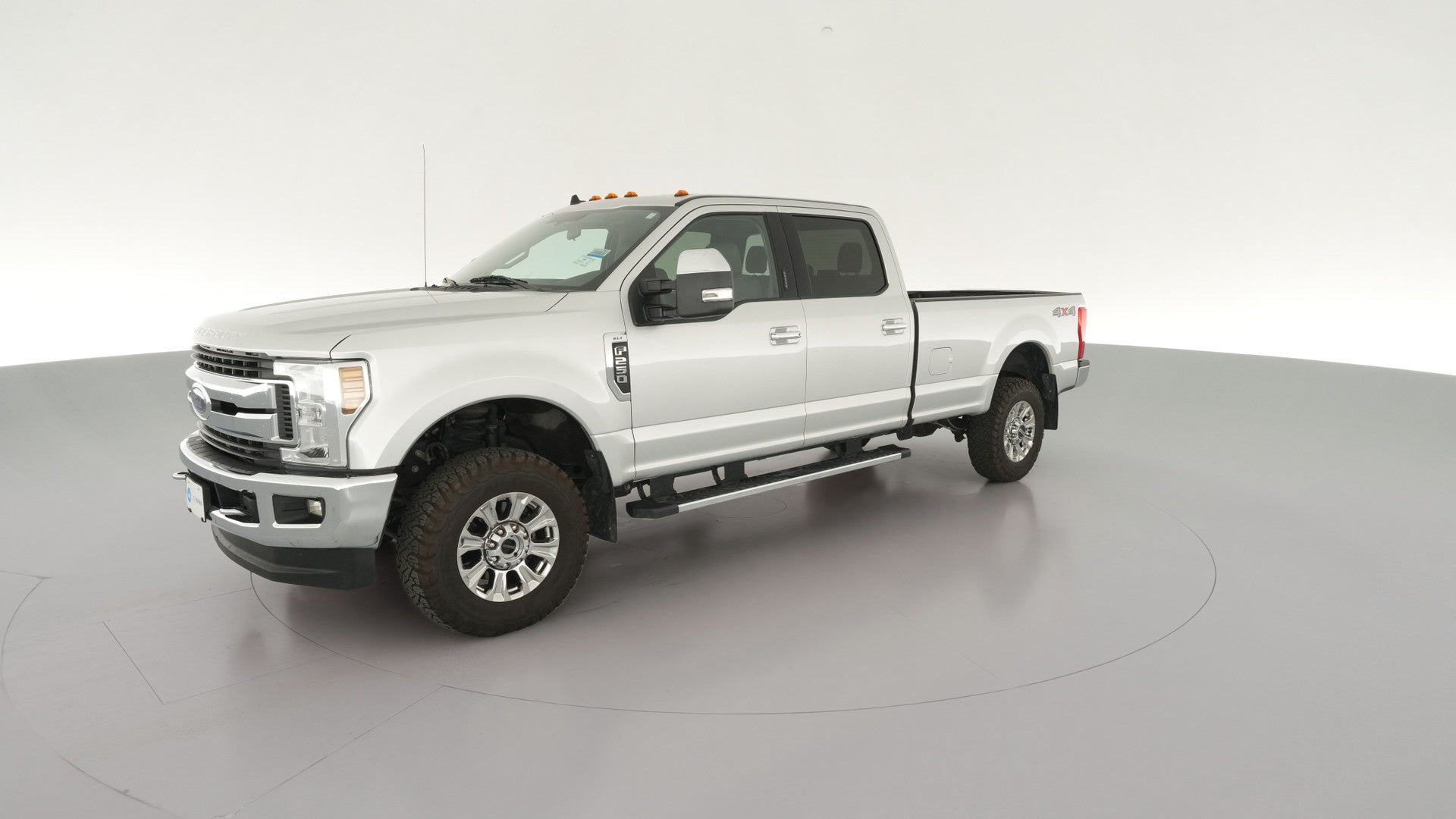 2019 Ford F250 Super Duty Crew Cab vehicle photo