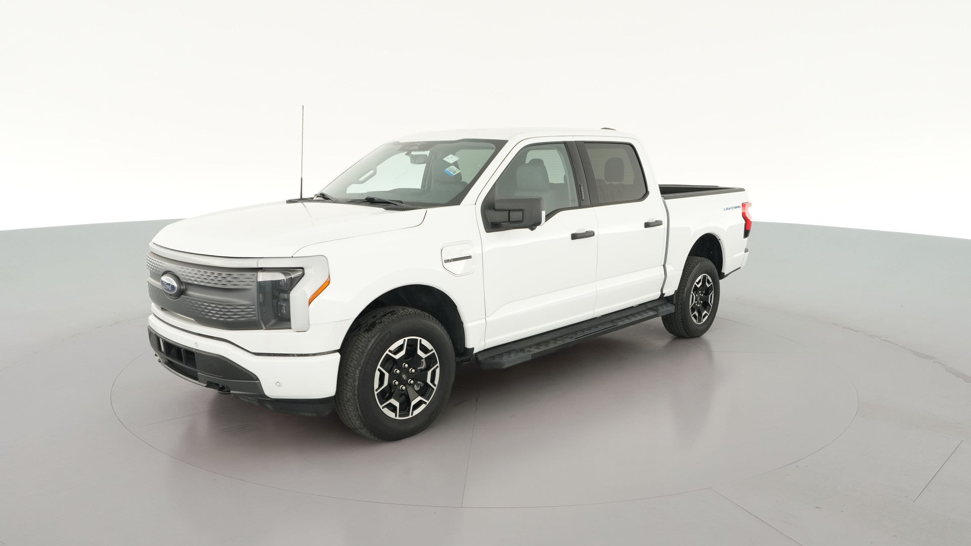 2023 Ford F150 Lightning vehicle photo