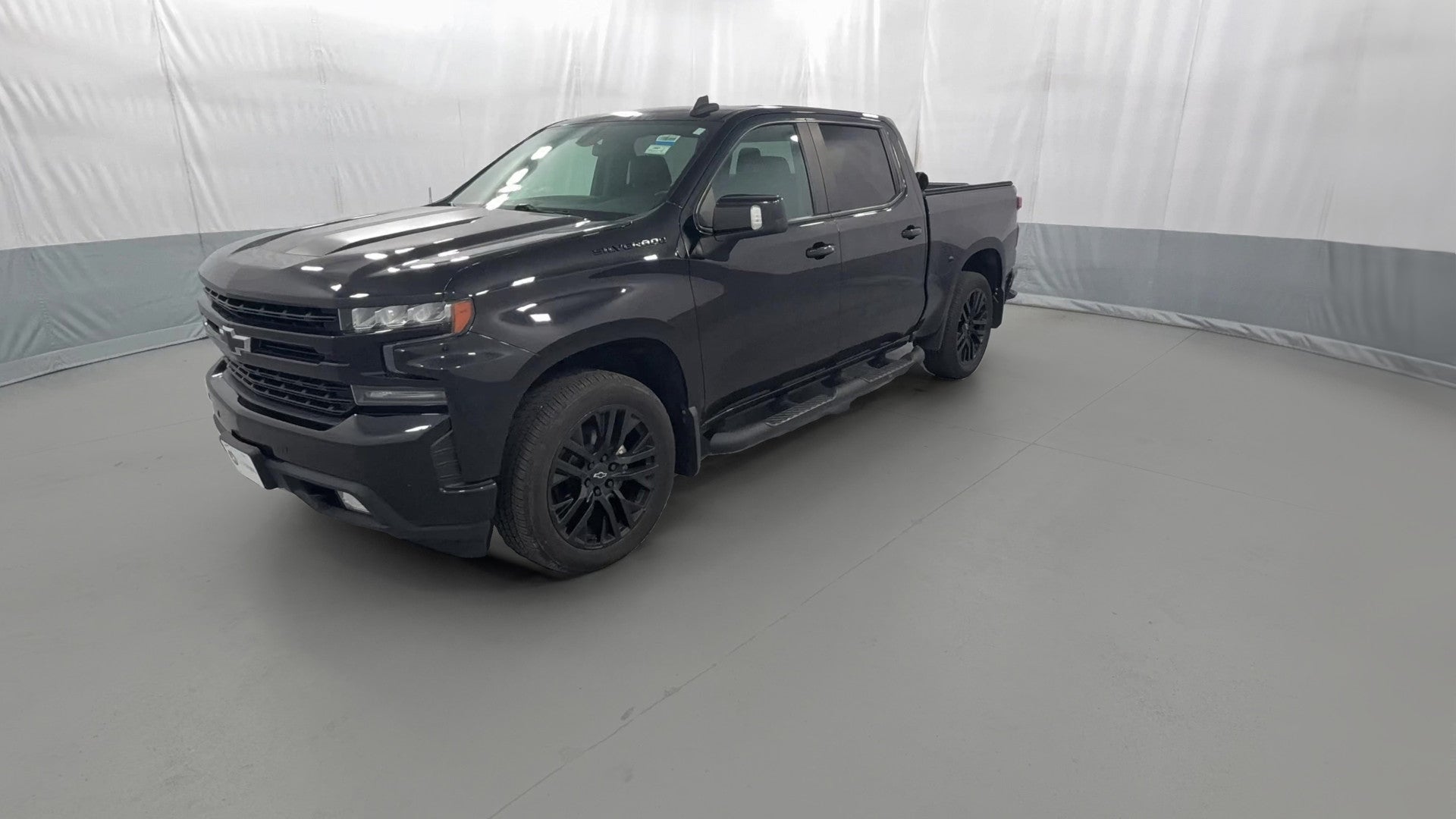 2022 Chevrolet Silverado 1500 Limited Crew Cab vehicle photo