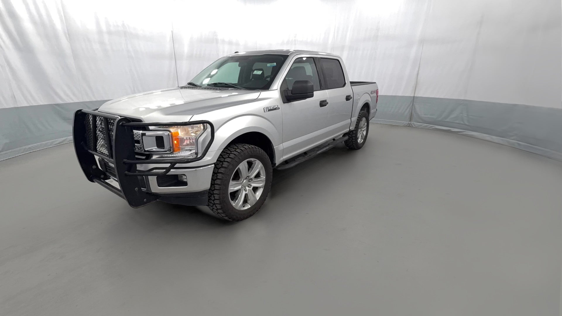 2018 Ford F150 SuperCrew Cab vehicle photo