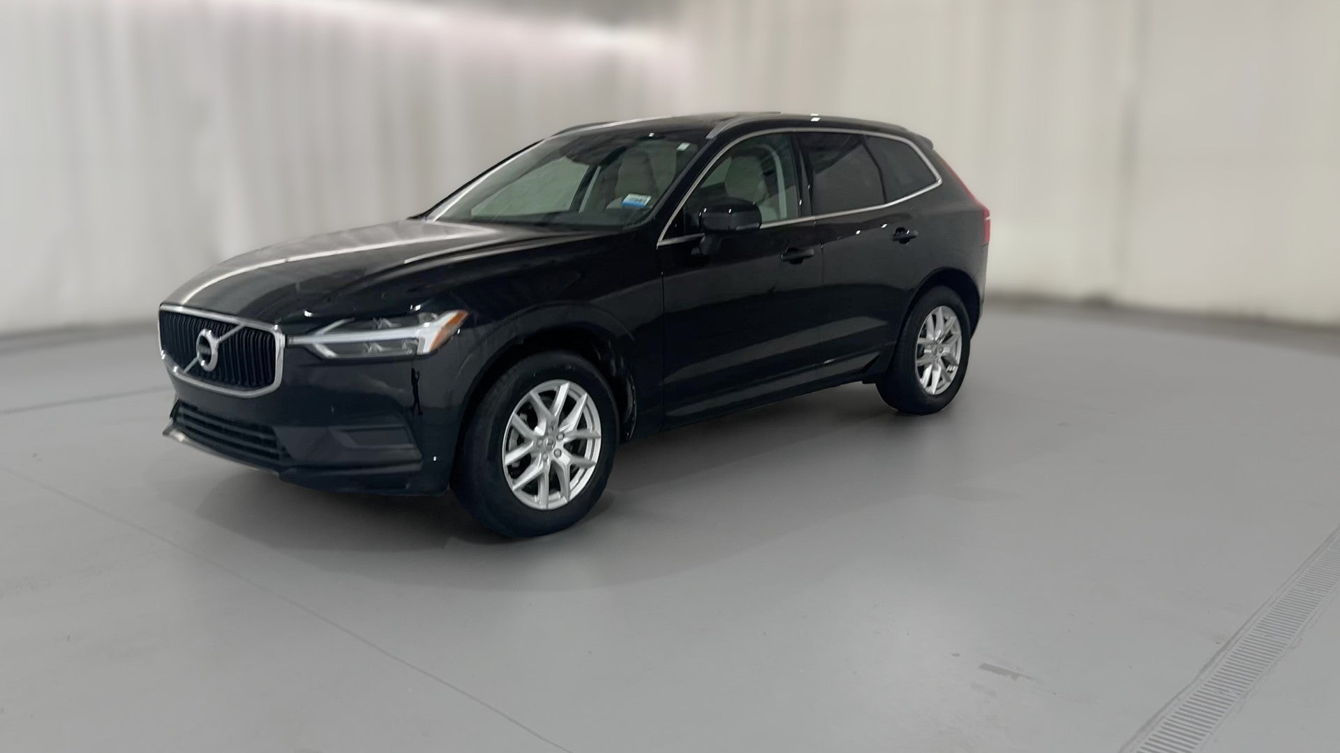 2019 Volvo XC60 vehicle photo