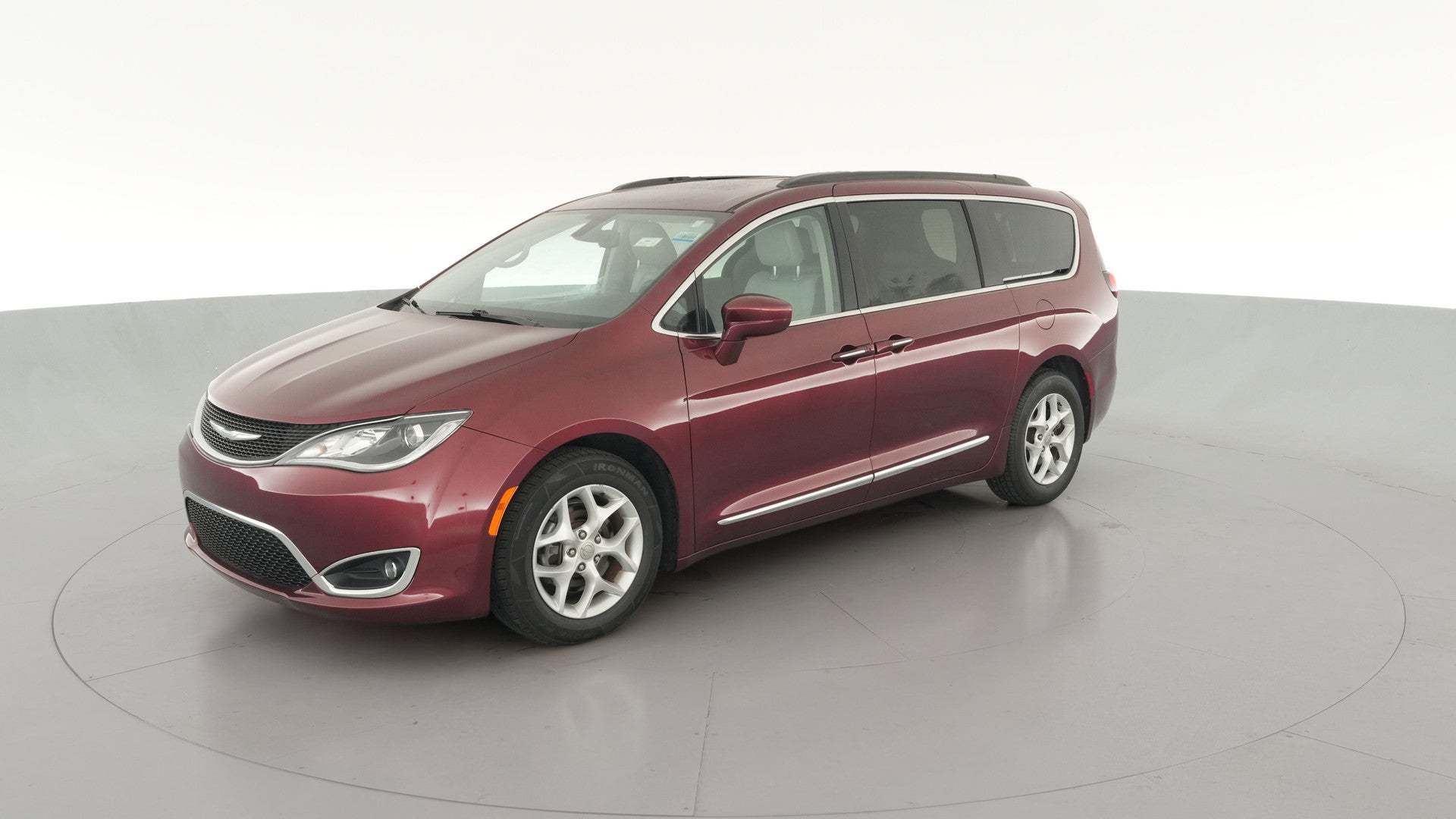 2017 Chrysler Pacifica vehicle photo