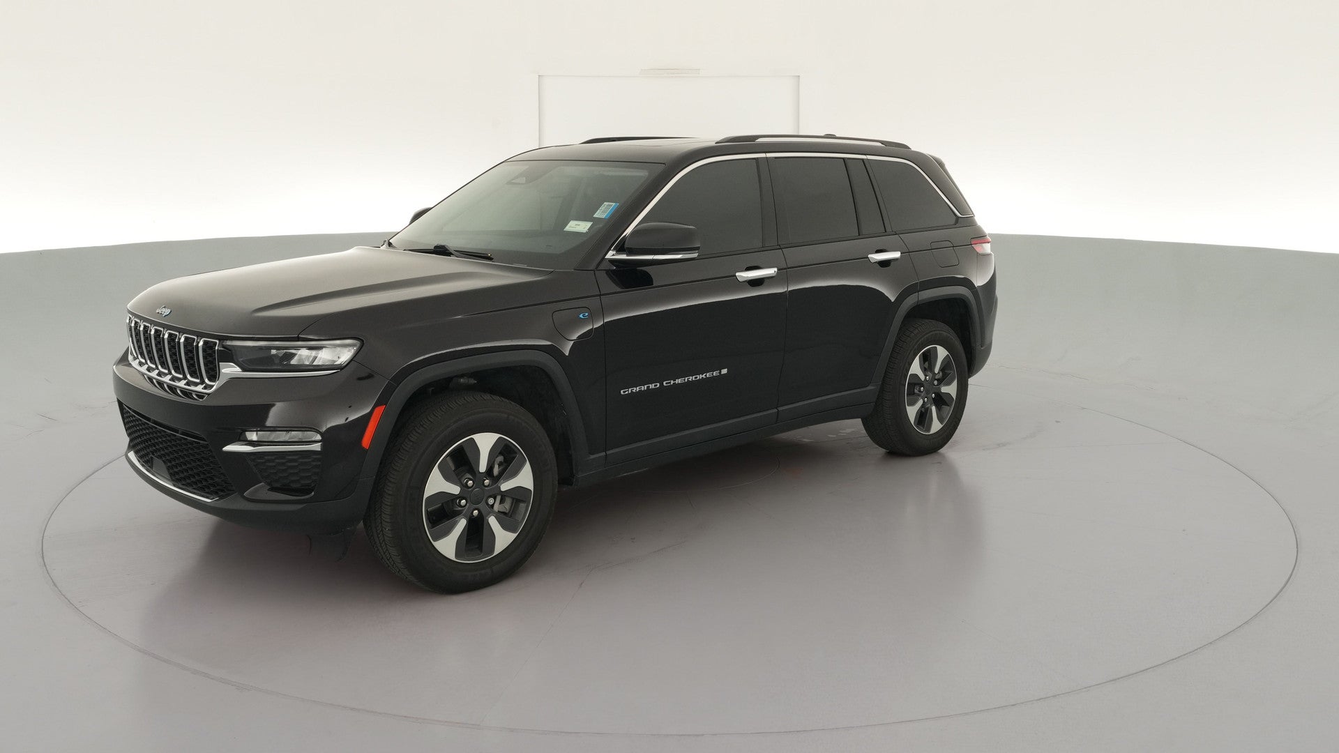 2022 Jeep Grand Cherokee 4xe vehicle photo