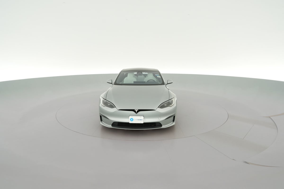 2024 Tesla Model S Long Range in Silver — 360° view 1