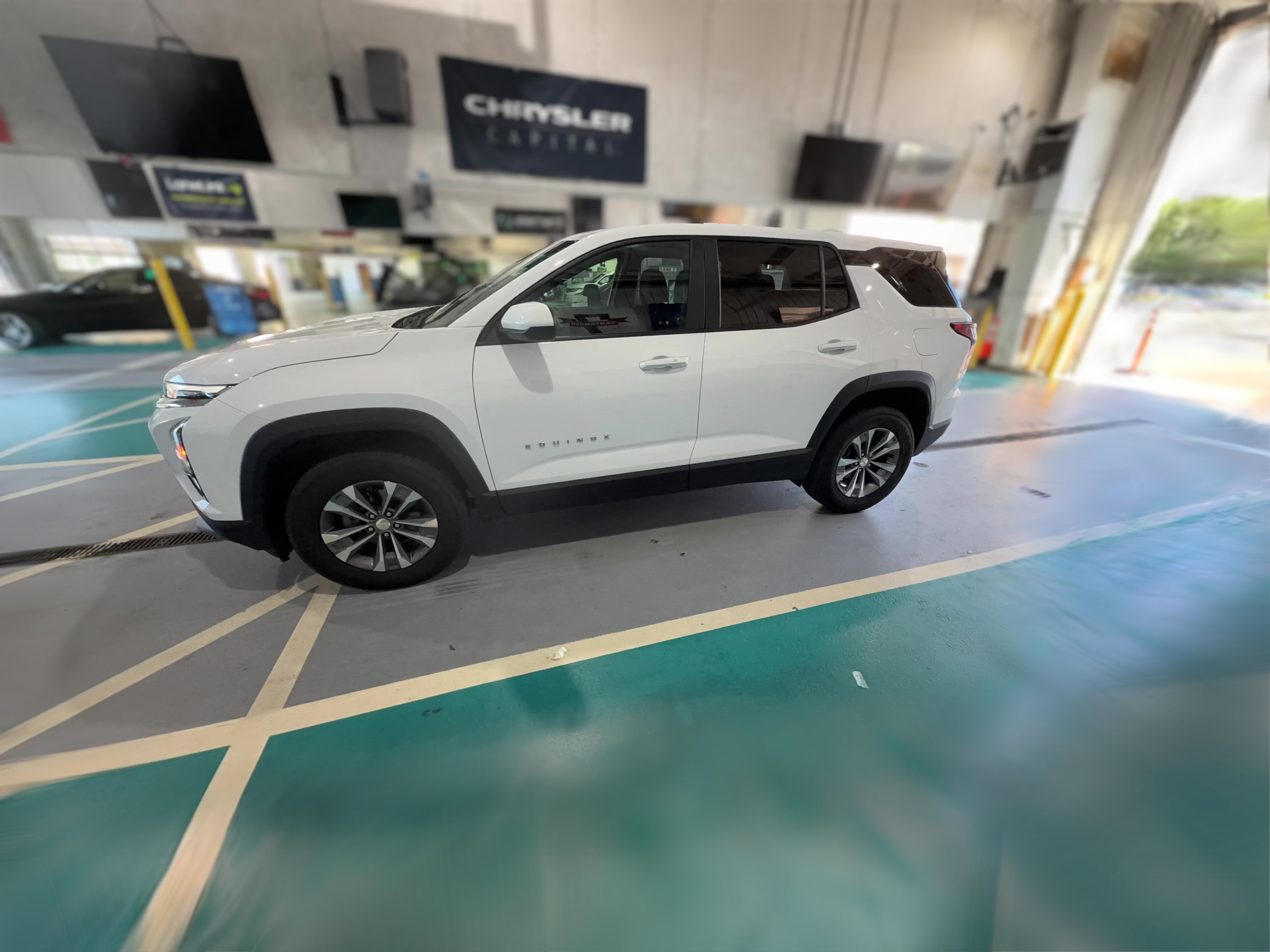 2025 Chevrolet Equinox LT - Photo 29