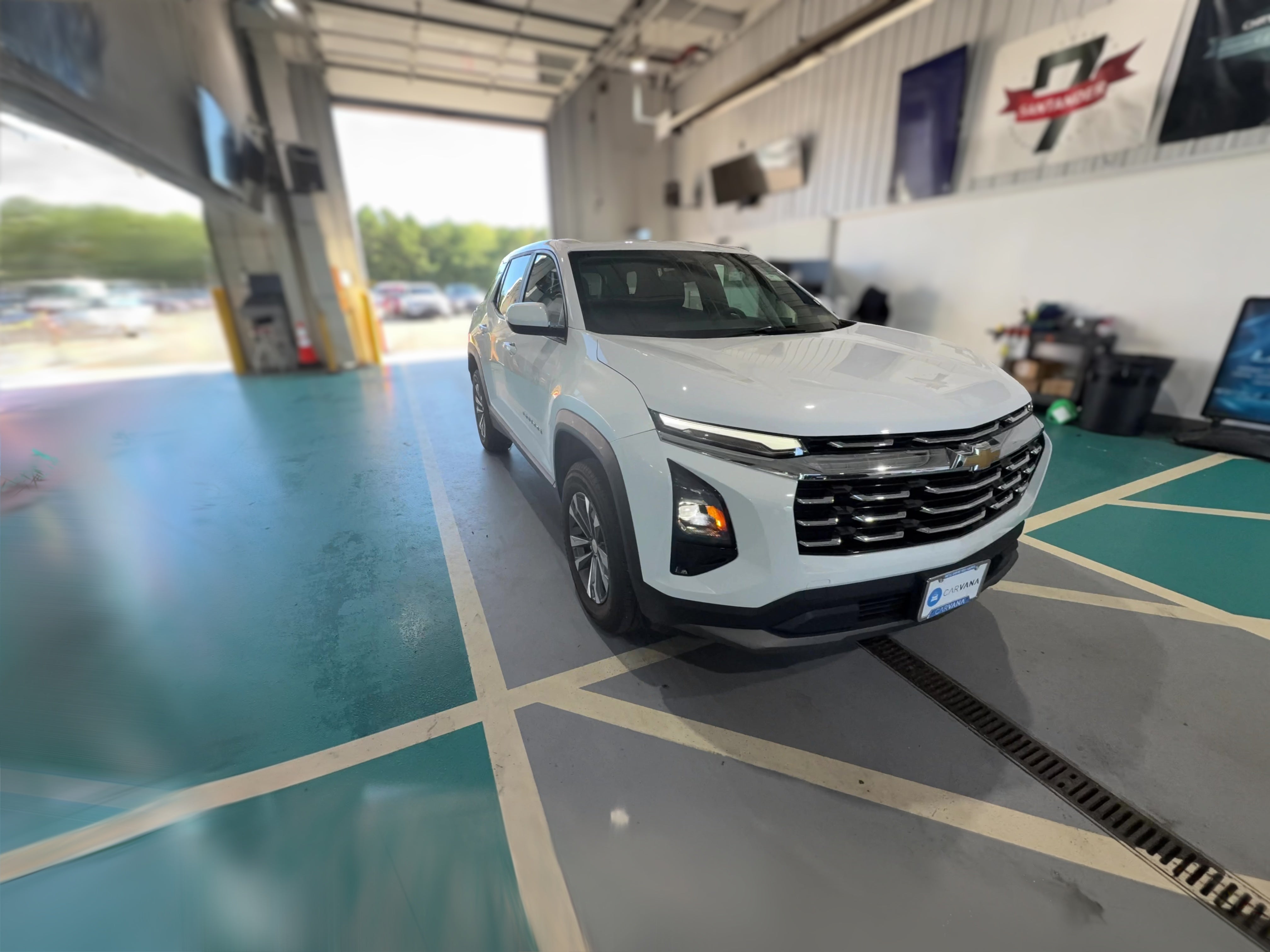 2025 Chevrolet Equinox LT - Photo 40