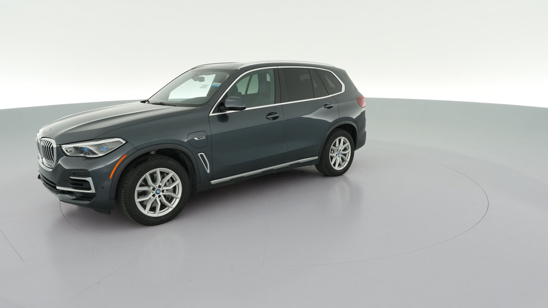 2022 BMW X5 vehicle photo