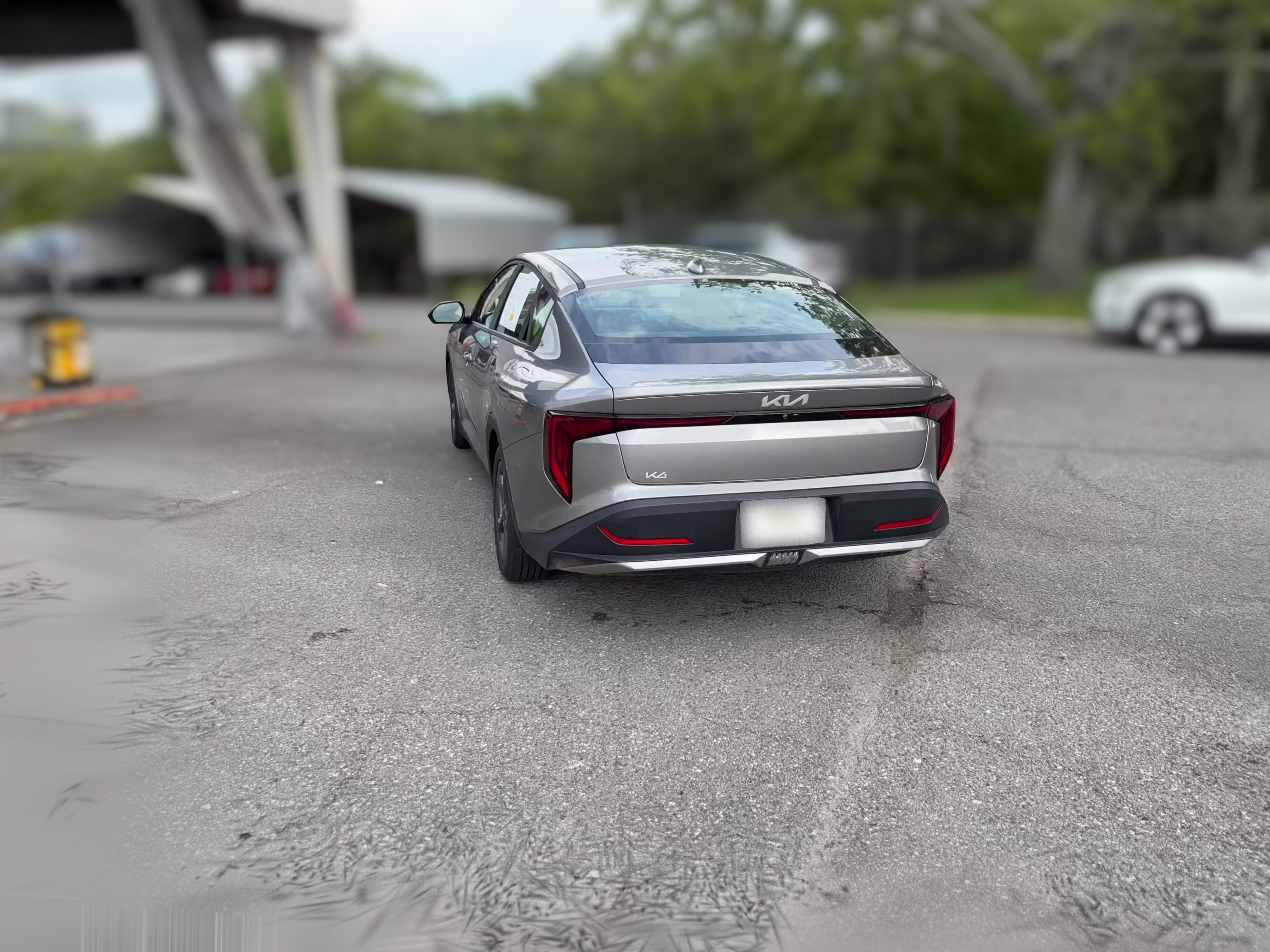 2025 Kia K4 LXS - Photo 25