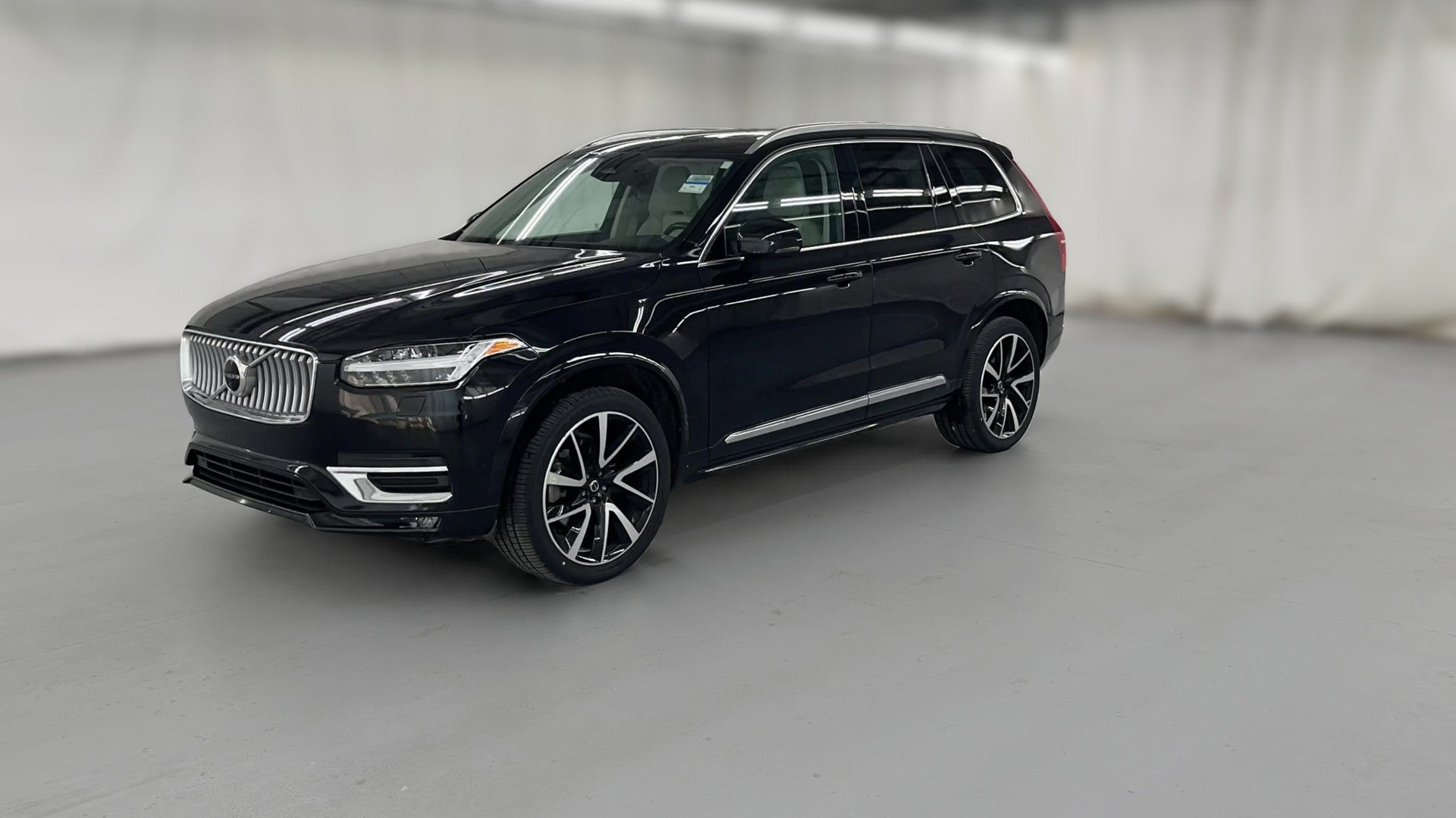 2023 Volvo XC90 vehicle photo