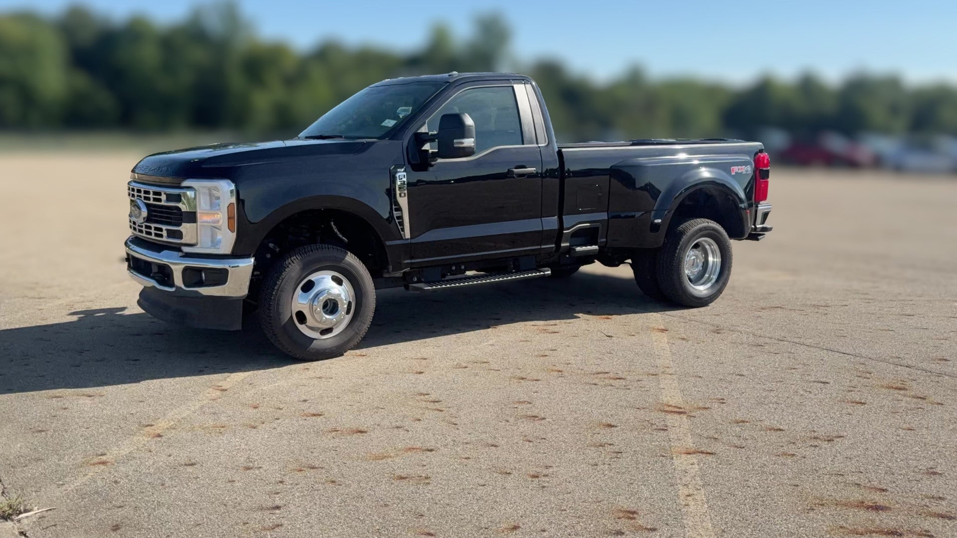 2026 Ford F350 Super Duty Regular Cab vehicle photo