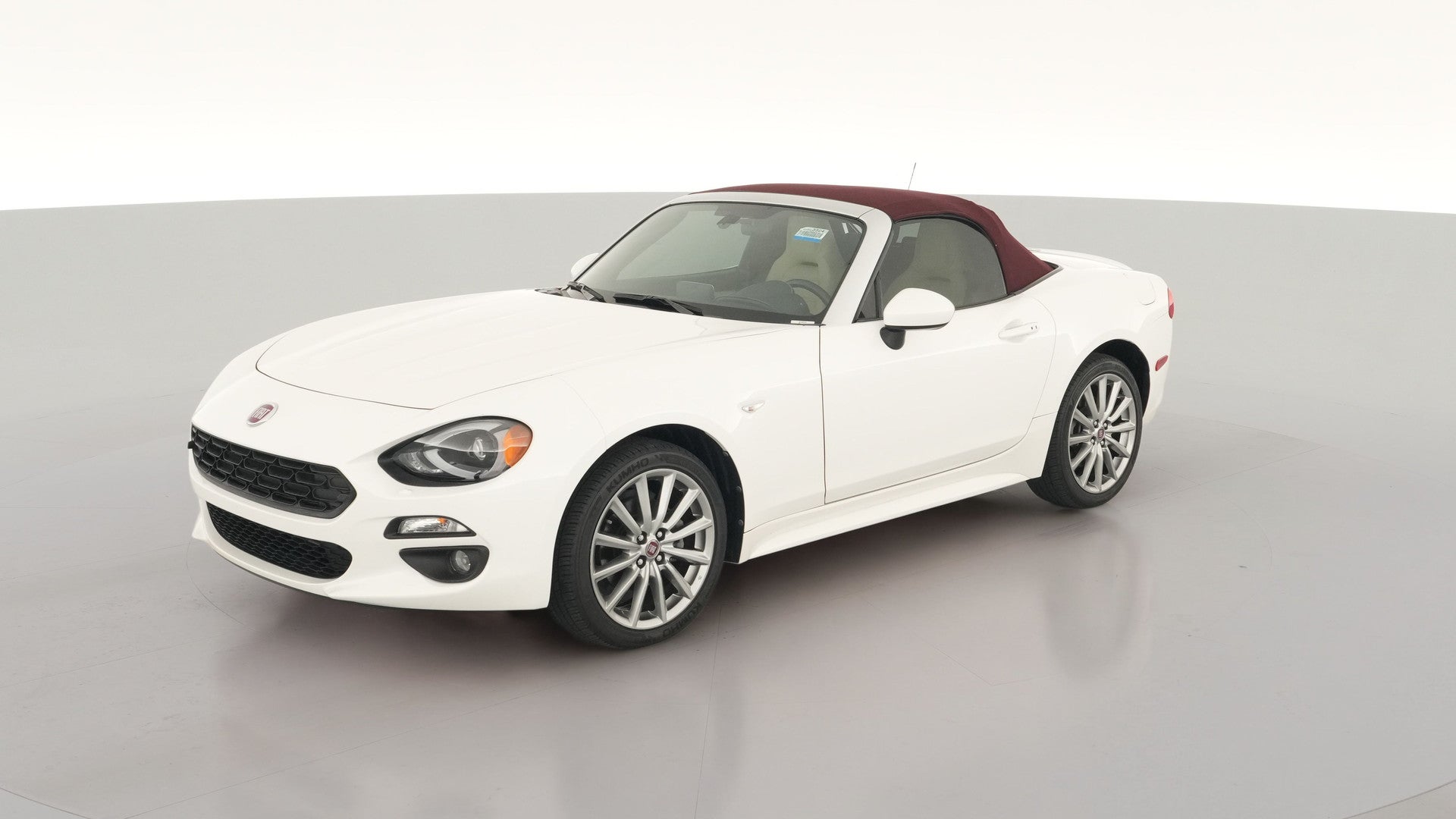 2019 FIAT 124 Spider vehicle photo