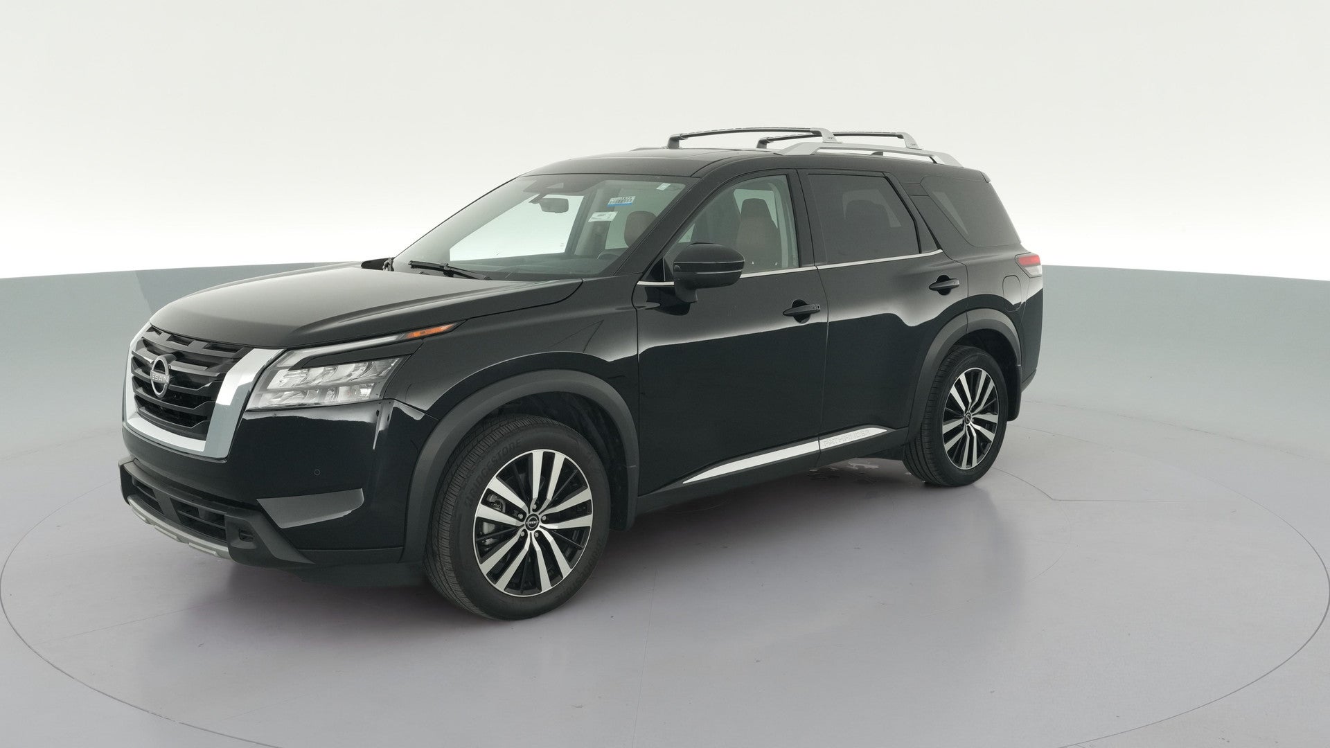 2025 Nissan Pathfinder vehicle photo