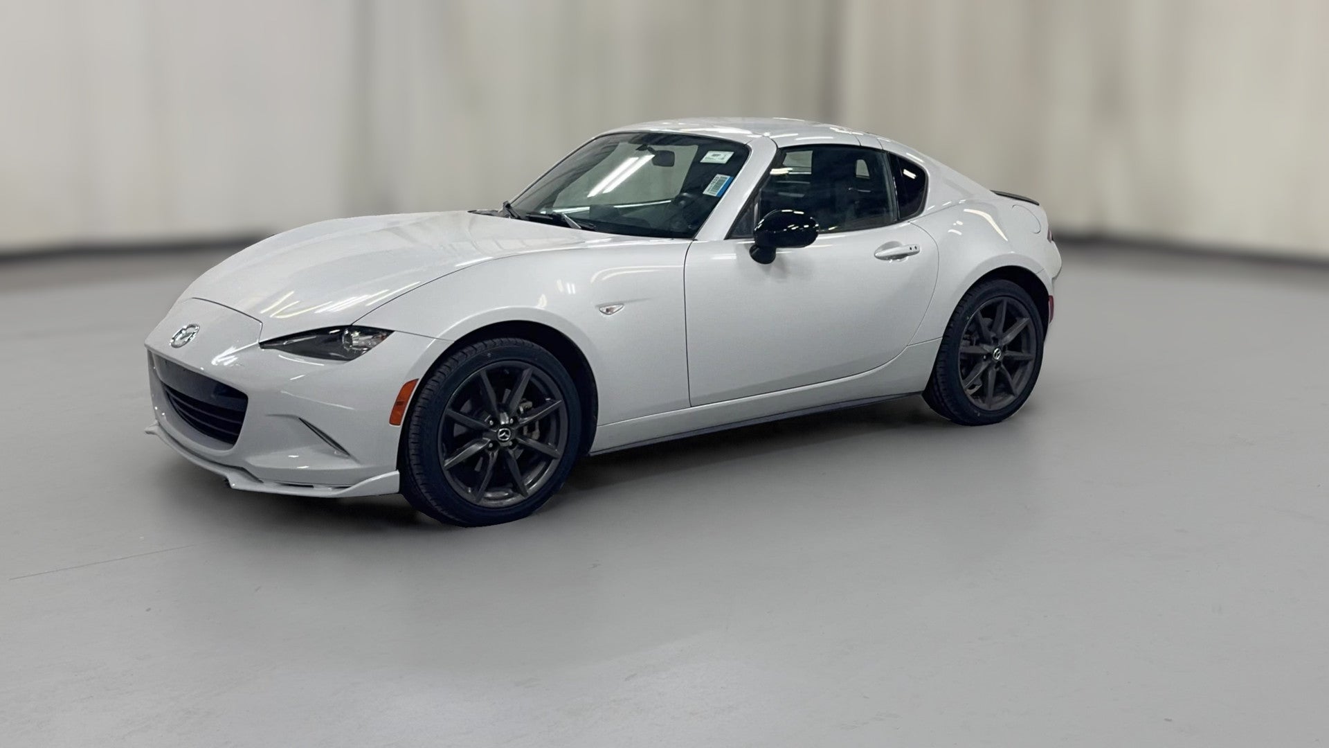 2017 MAZDA MX-5 Miata RF vehicle photo