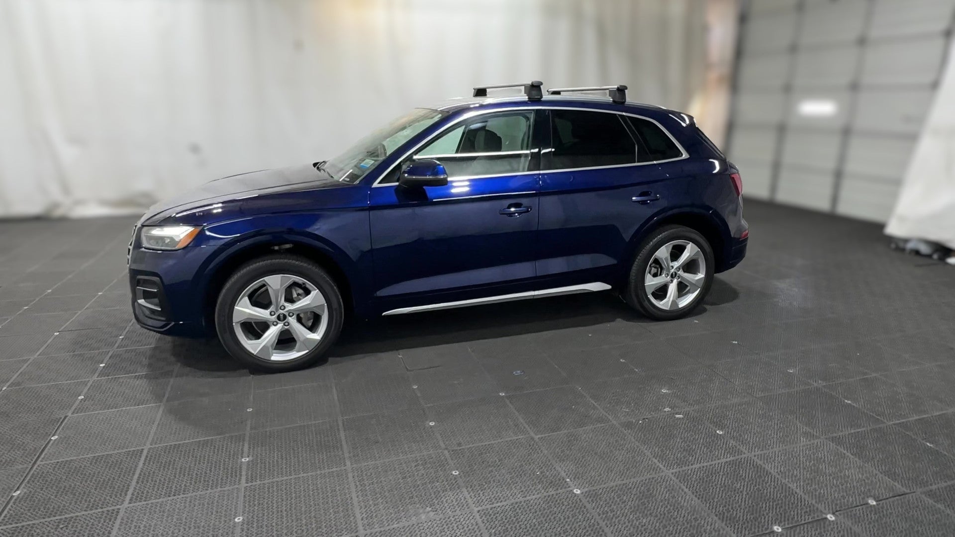2021 Audi Q5 vehicle photo