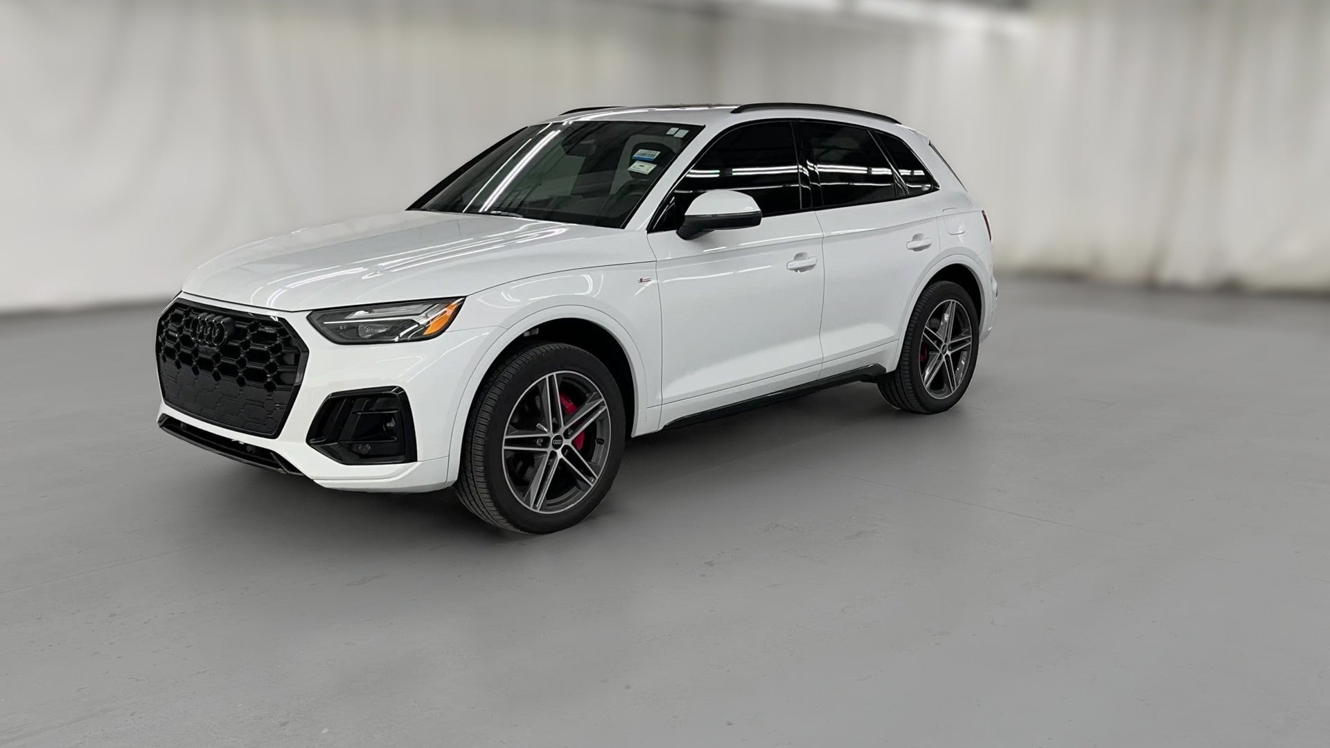 2024 Audi Q5 vehicle photo
