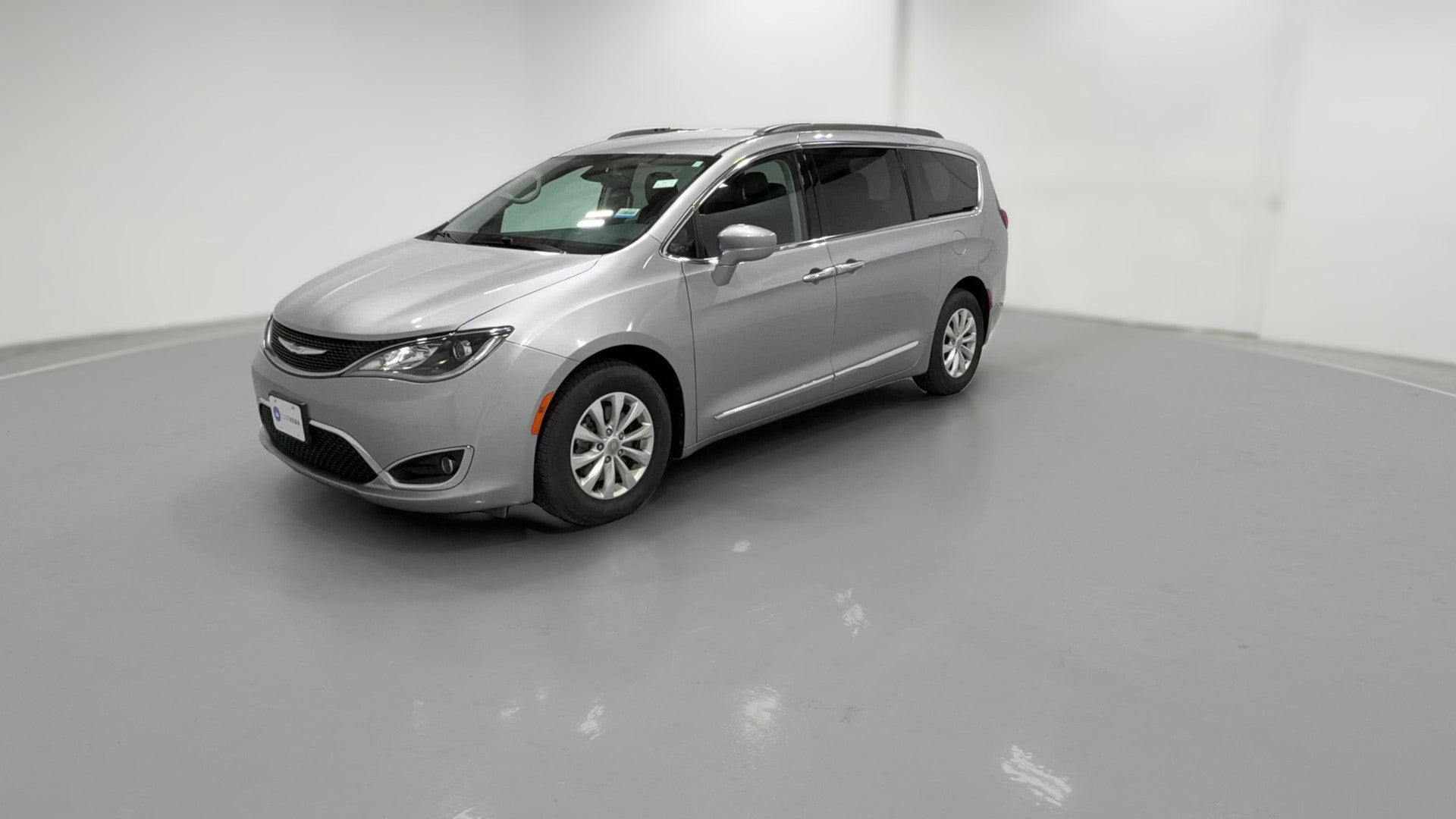 2017 Chrysler Pacifica vehicle photo