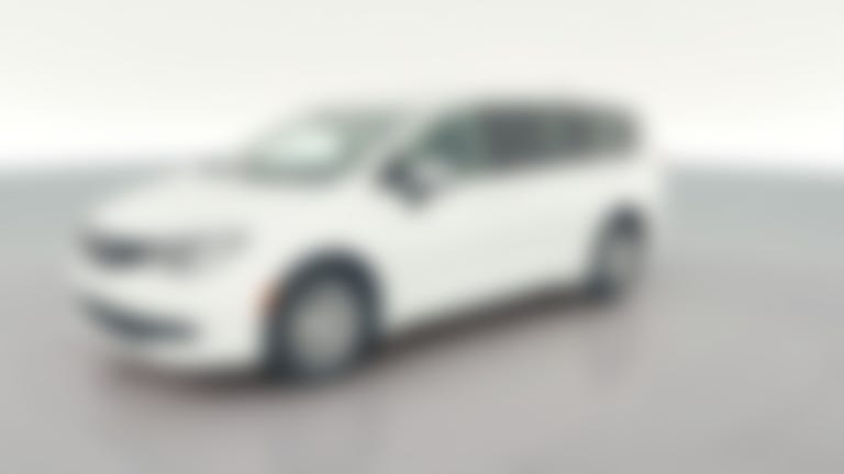 2023 Chrysler Voyager vehicle photo