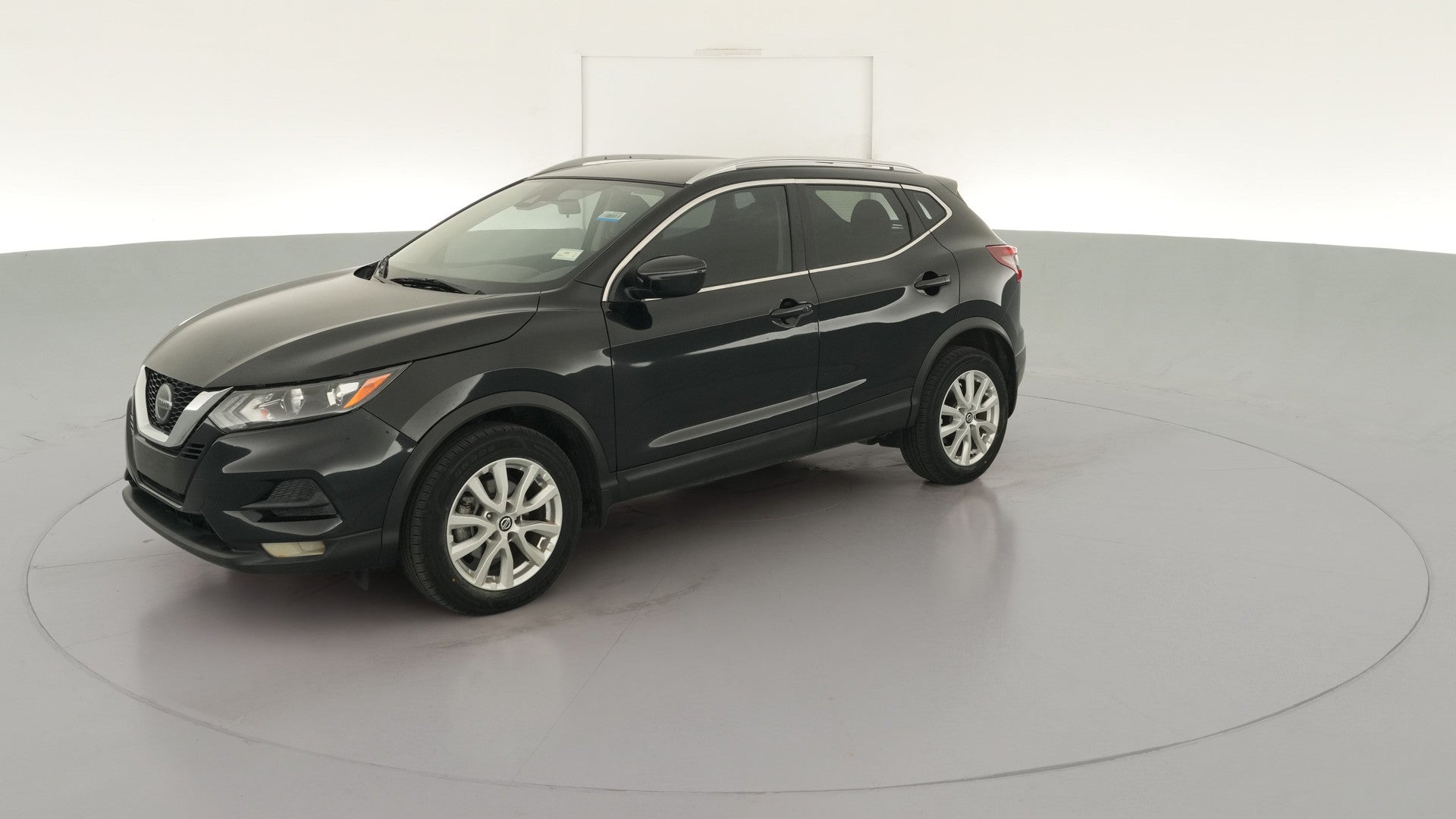 2021 Nissan Rogue Sport vehicle photo