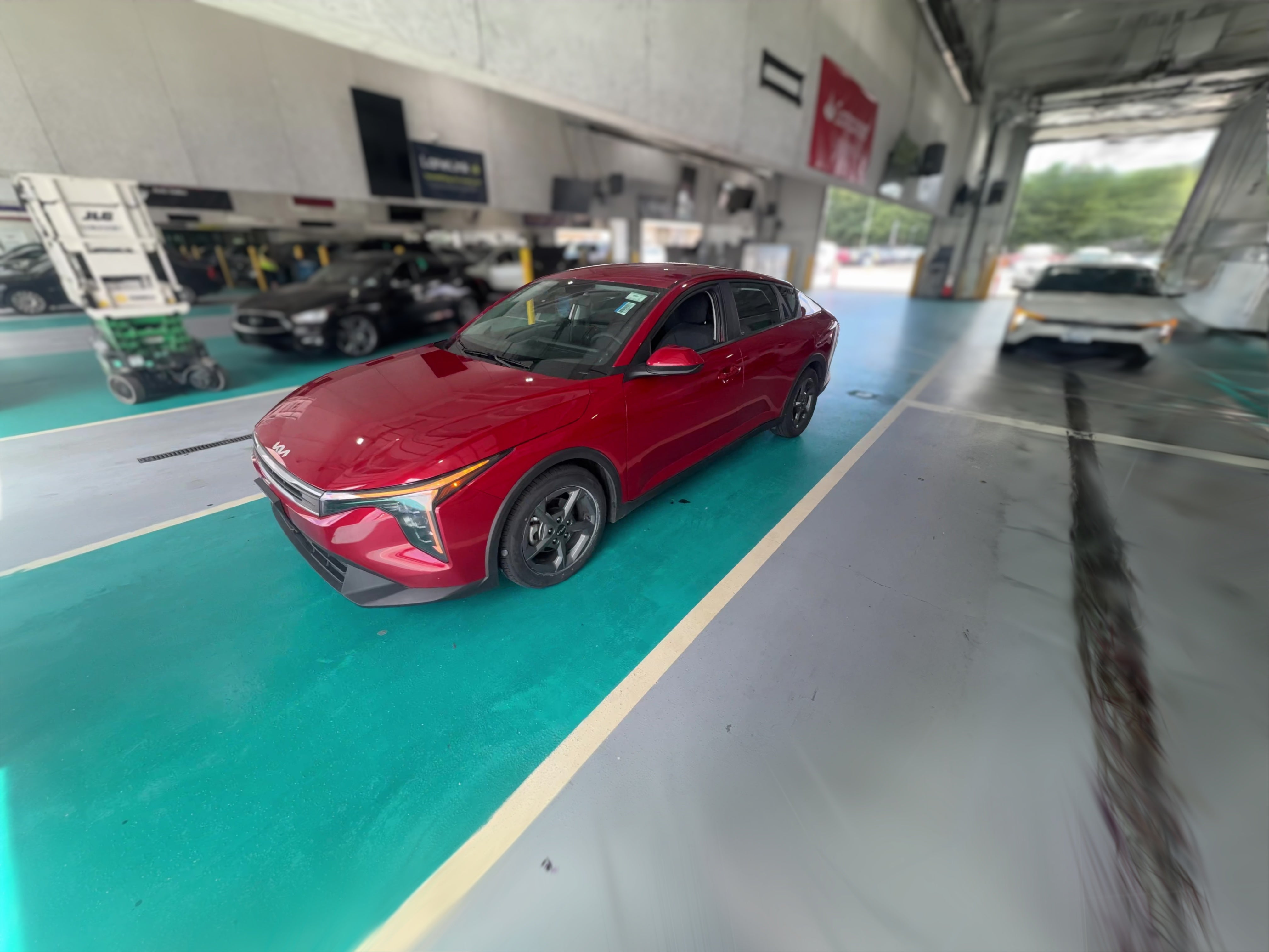 2025 Kia K4 LXS - Photo 27
