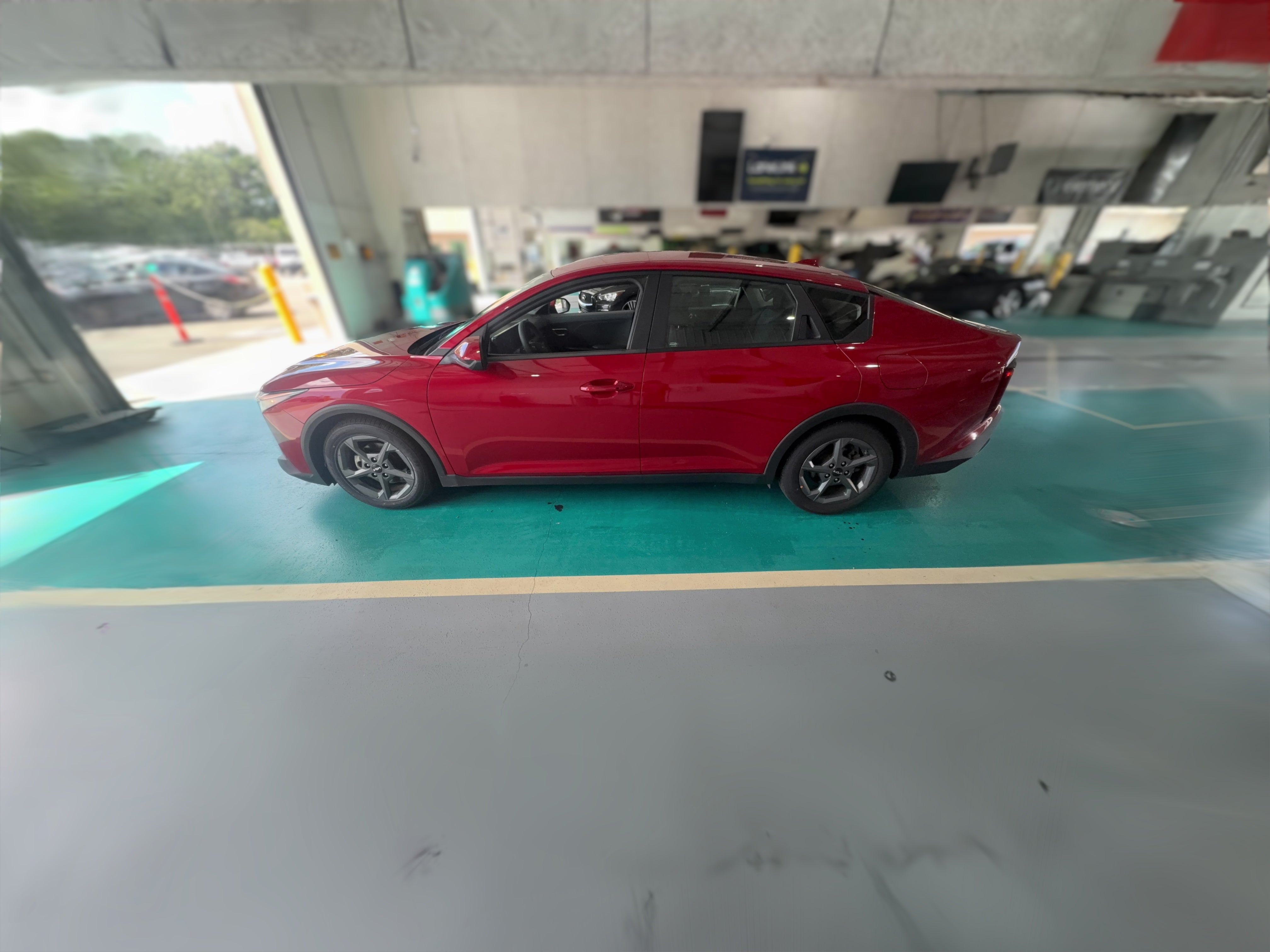 2025 Kia K4 LXS - Photo 29