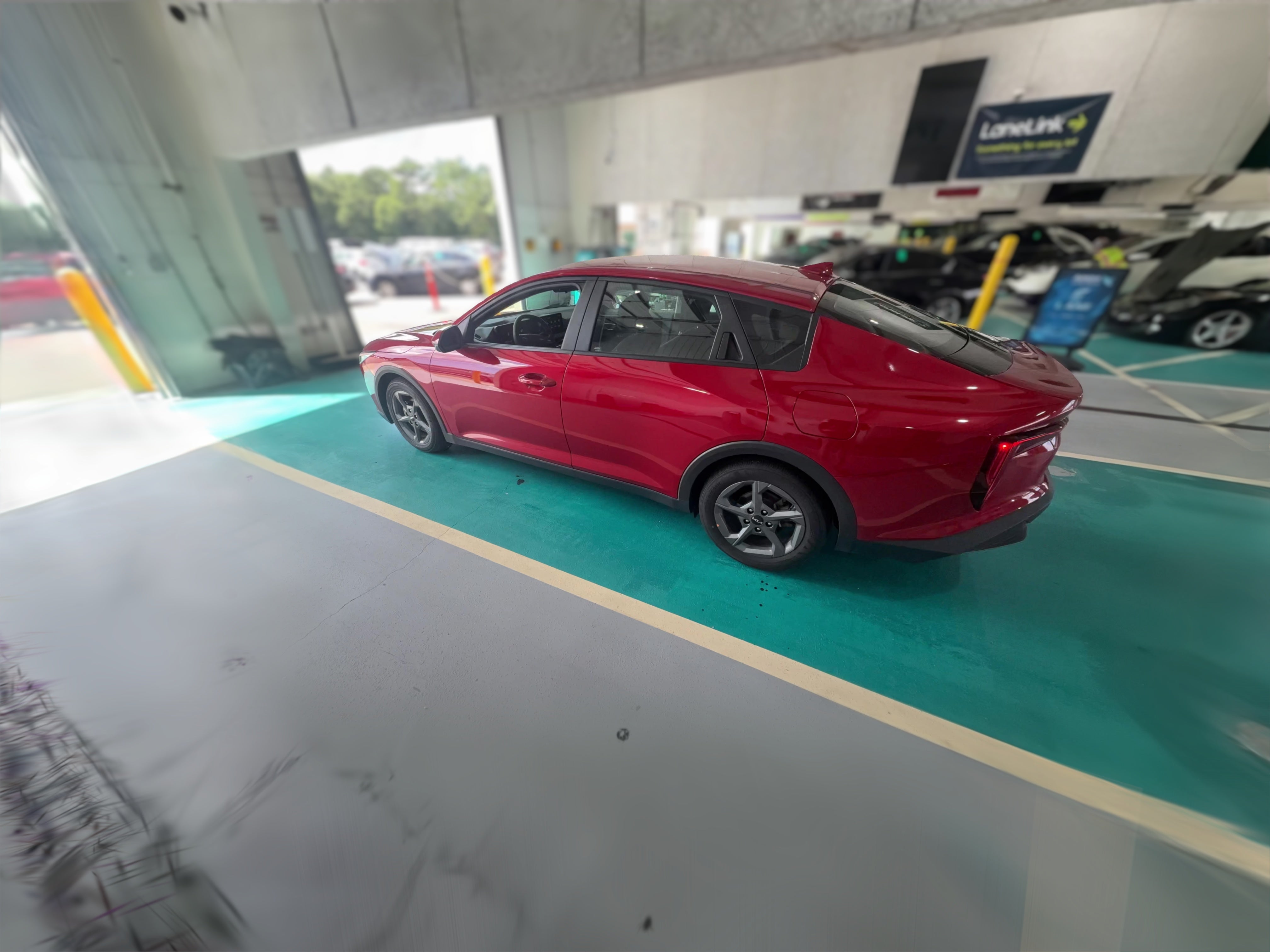 2025 Kia K4 LXS - Photo 30