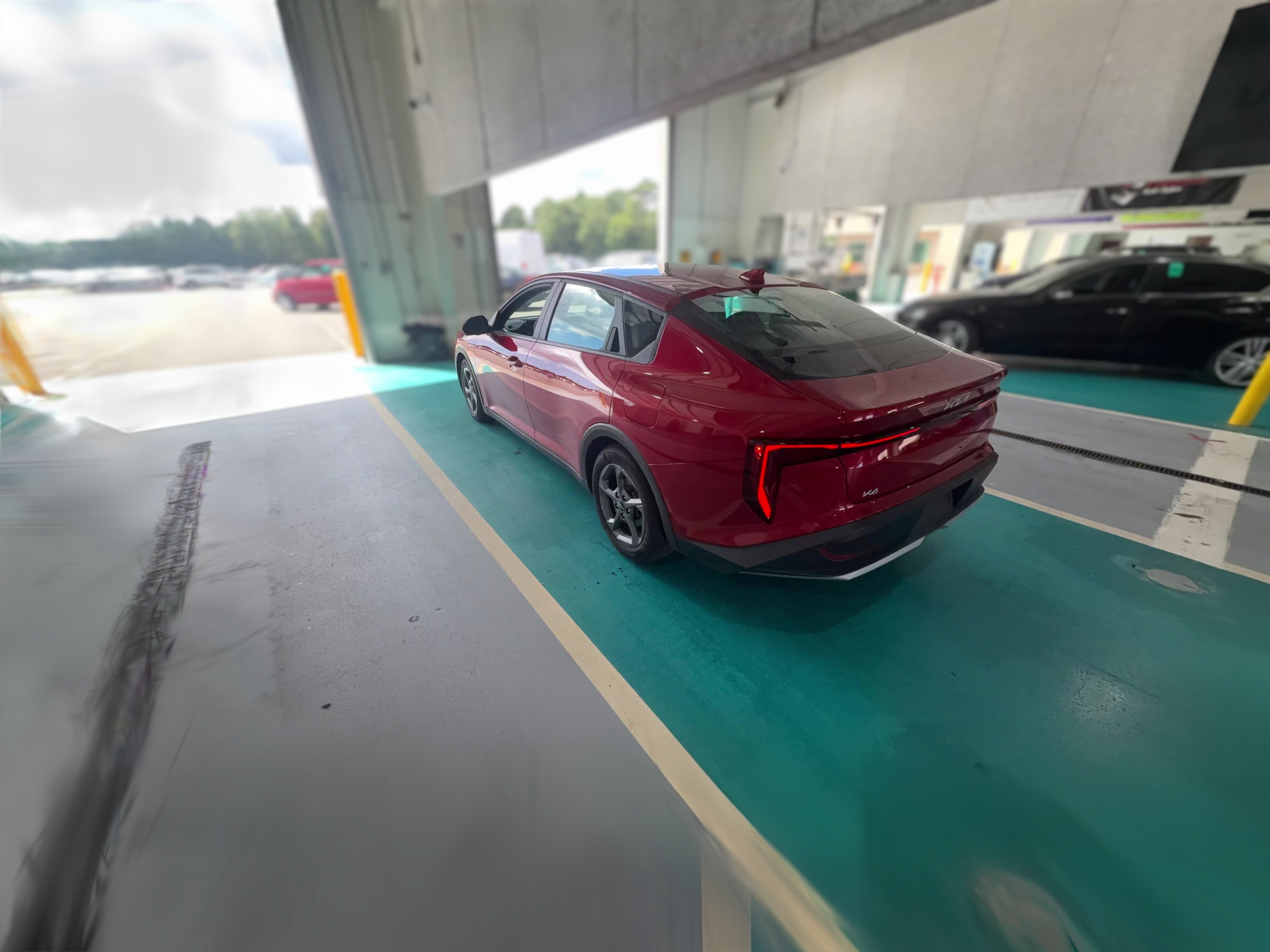 2025 Kia K4 LXS - Photo 31