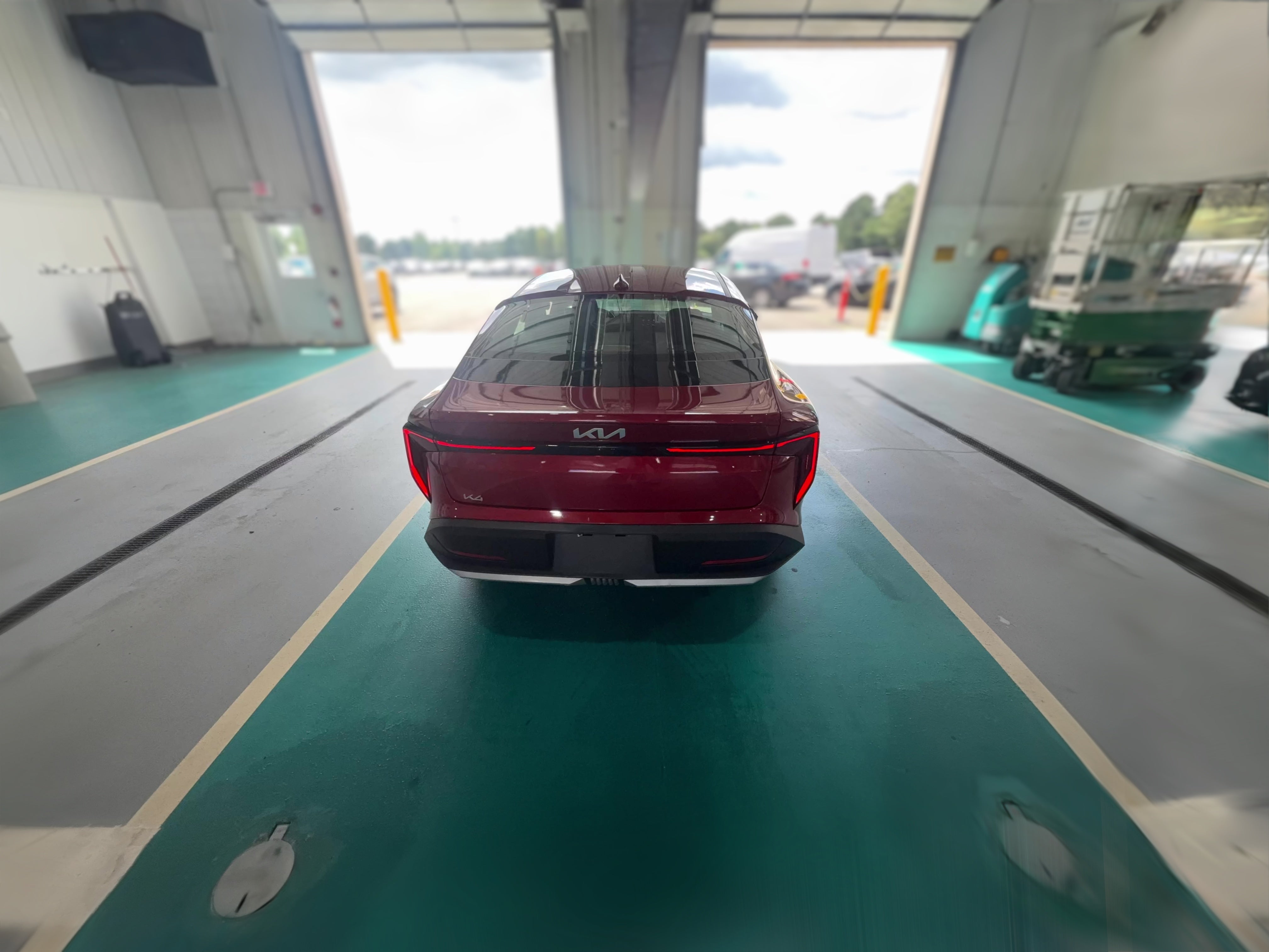 2025 Kia K4 LXS - Photo 33