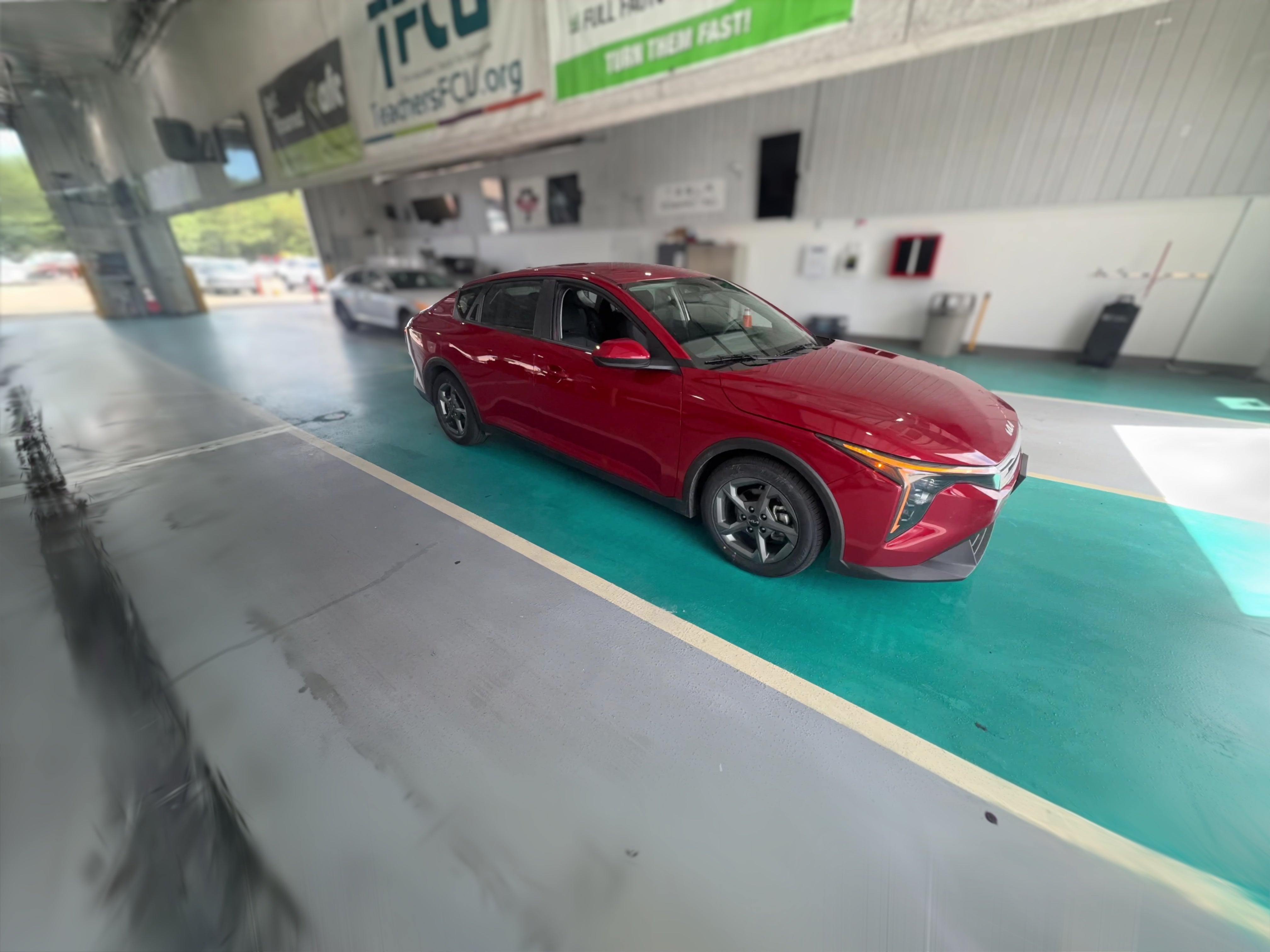 2025 Kia K4 LXS - Photo 38