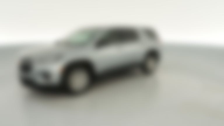 2024 Chevrolet Traverse Limited vehicle photo