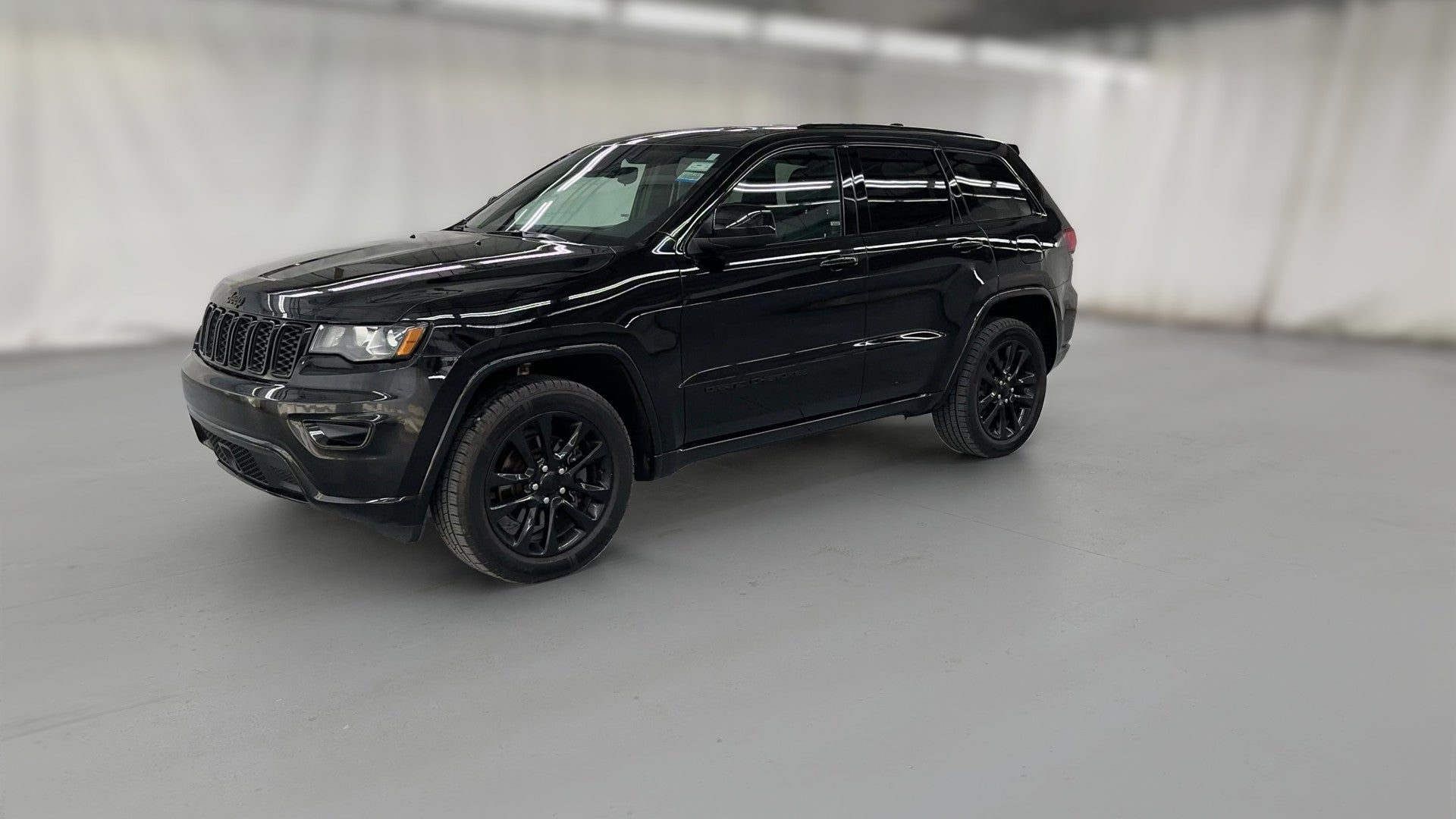 2021 Jeep Grand Cherokee vehicle photo