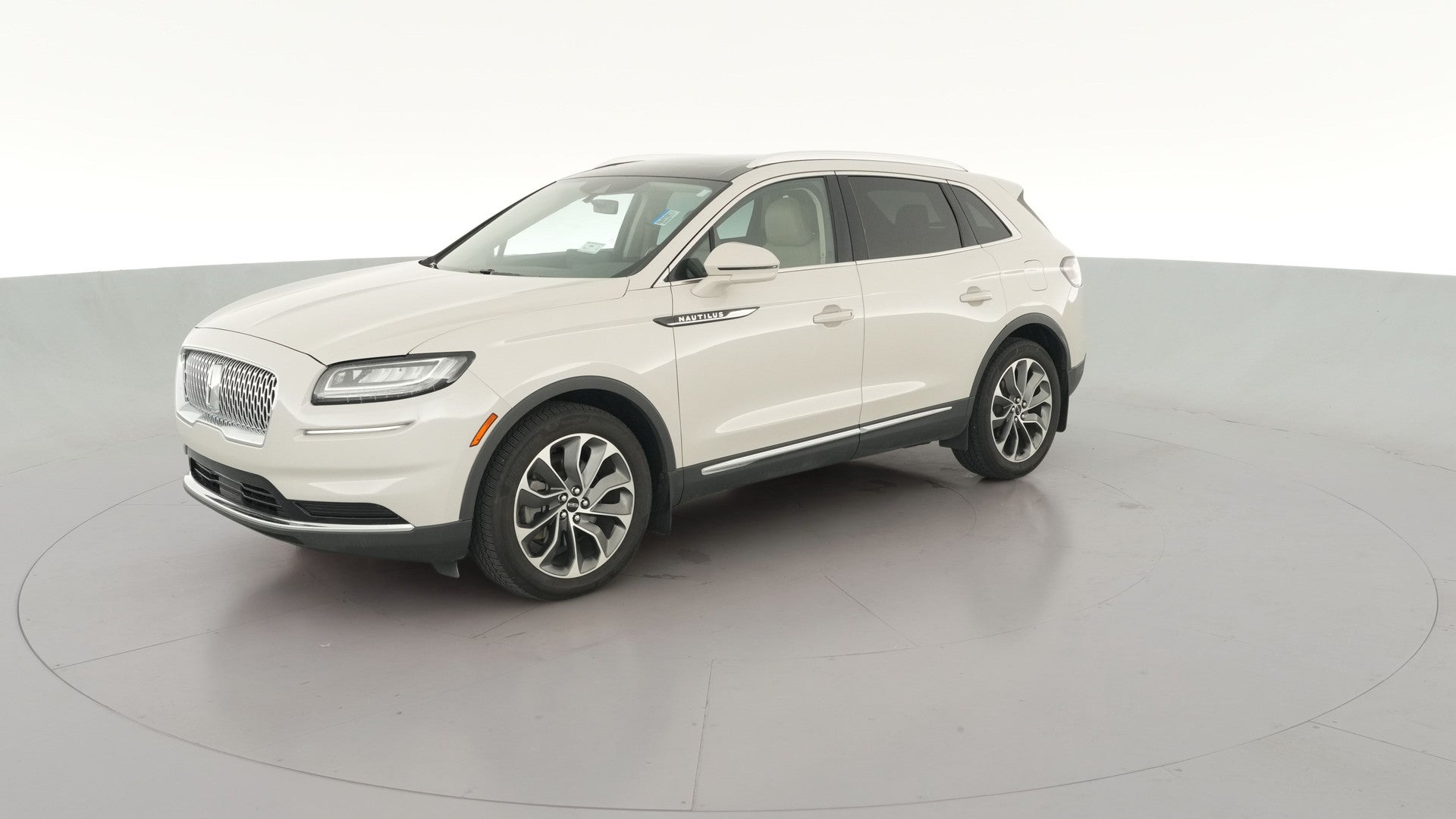 2022 Lincoln Nautilus vehicle photo