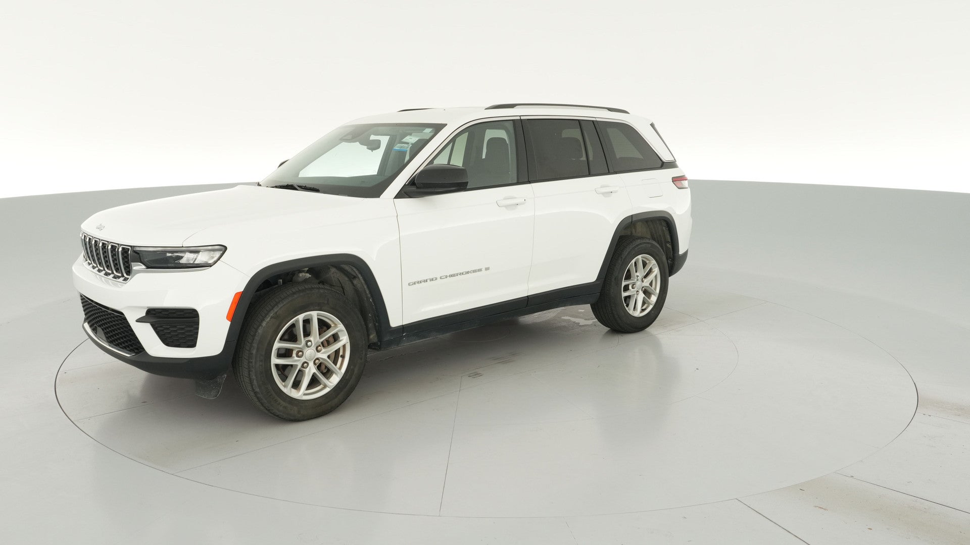 2023 Jeep Grand Cherokee vehicle photo