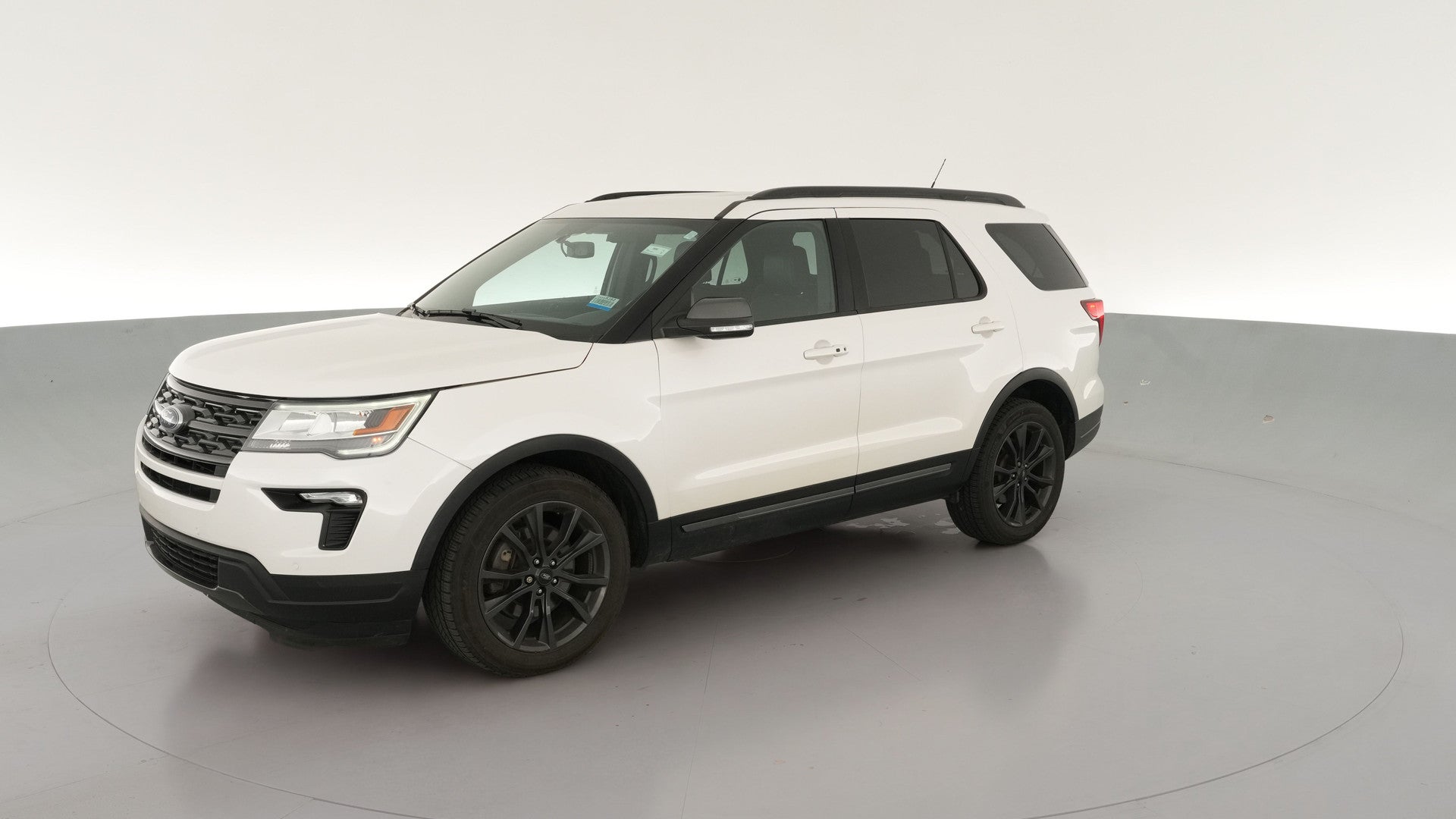 2018 Ford Explorer vehicle photo