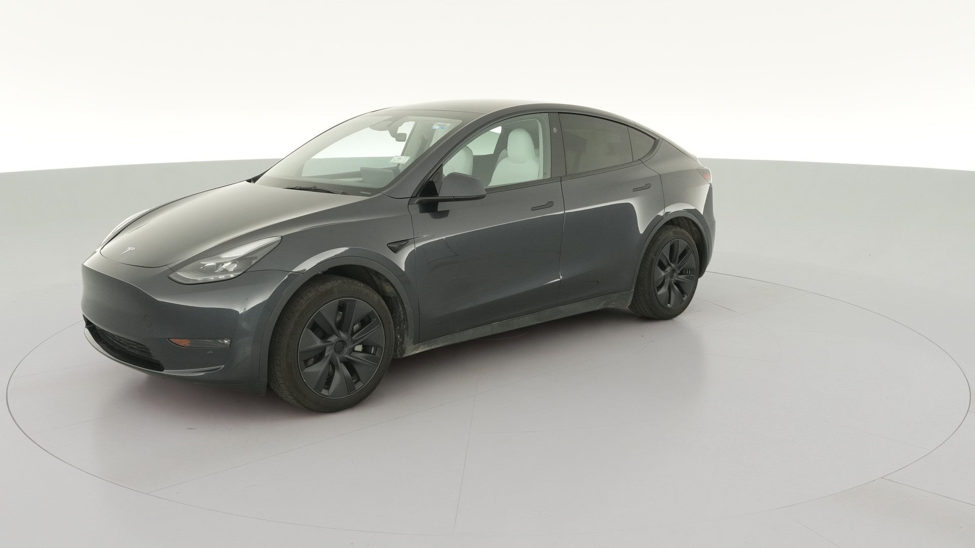 2025 Tesla Model Y vehicle photo