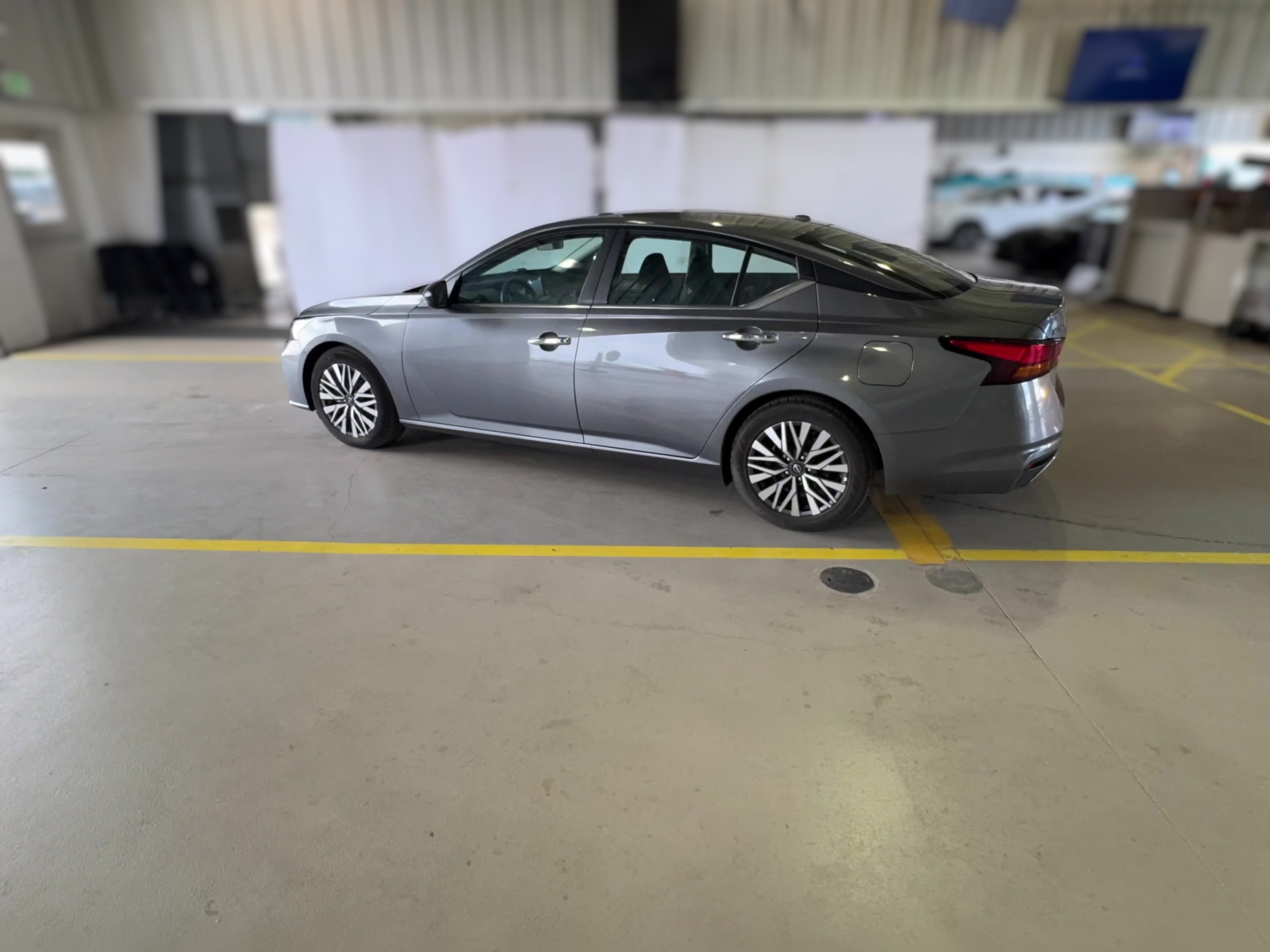 2025 Nissan Altima SV - Photo 28