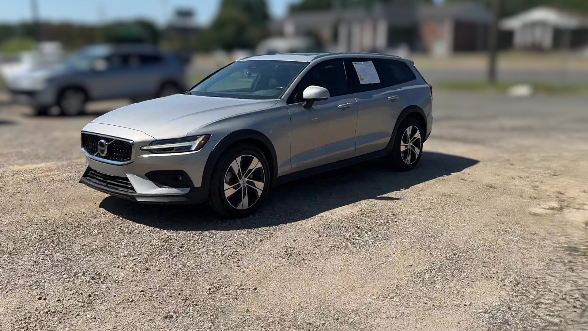 2025 Volvo V60 vehicle photo