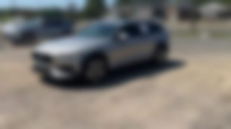 2025 Volvo V60 vehicle photo
