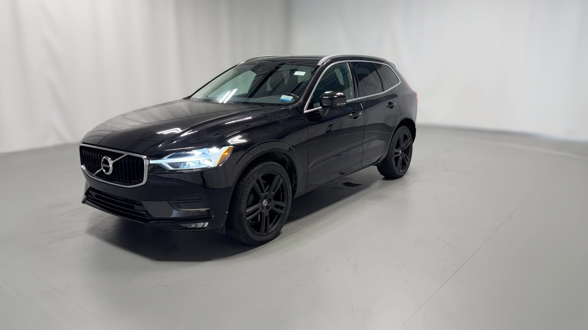 2021 Volvo XC60 vehicle photo
