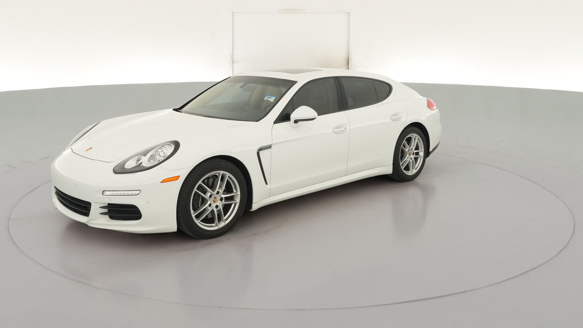 2015 Porsche Panamera vehicle photo