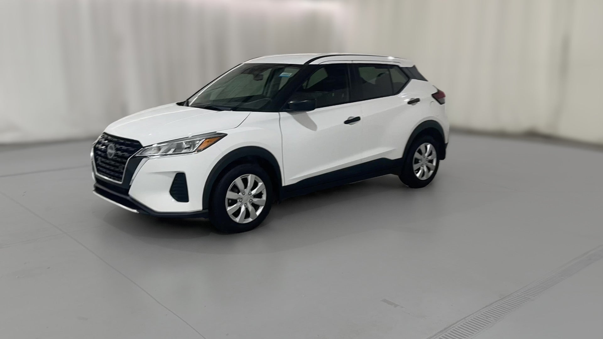 2024 Nissan Kicks vehicle photo
