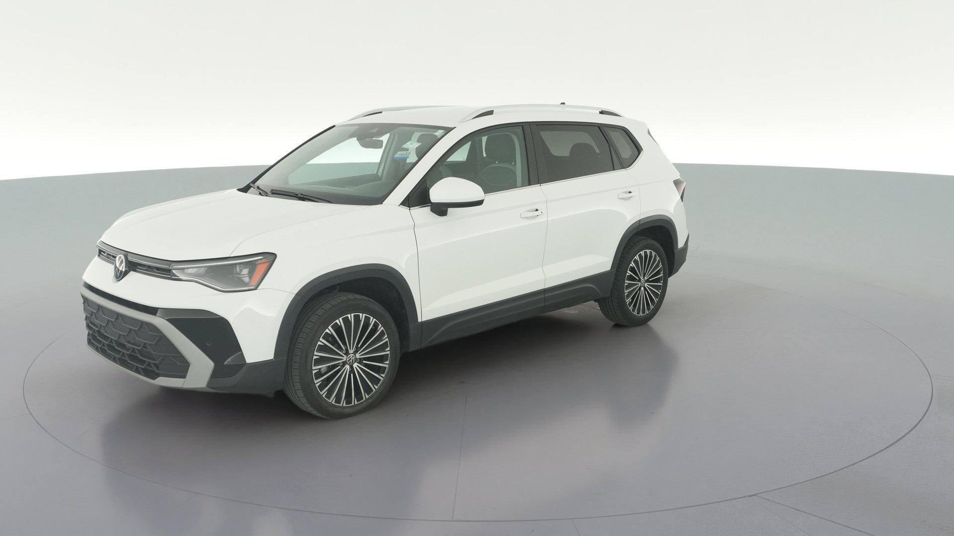 2025 Volkswagen Taos vehicle photo