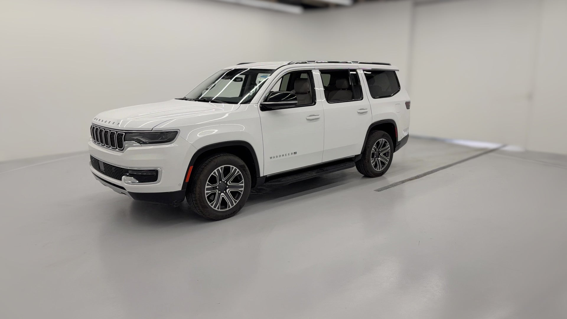 2024 Jeep Wagoneer vehicle photo