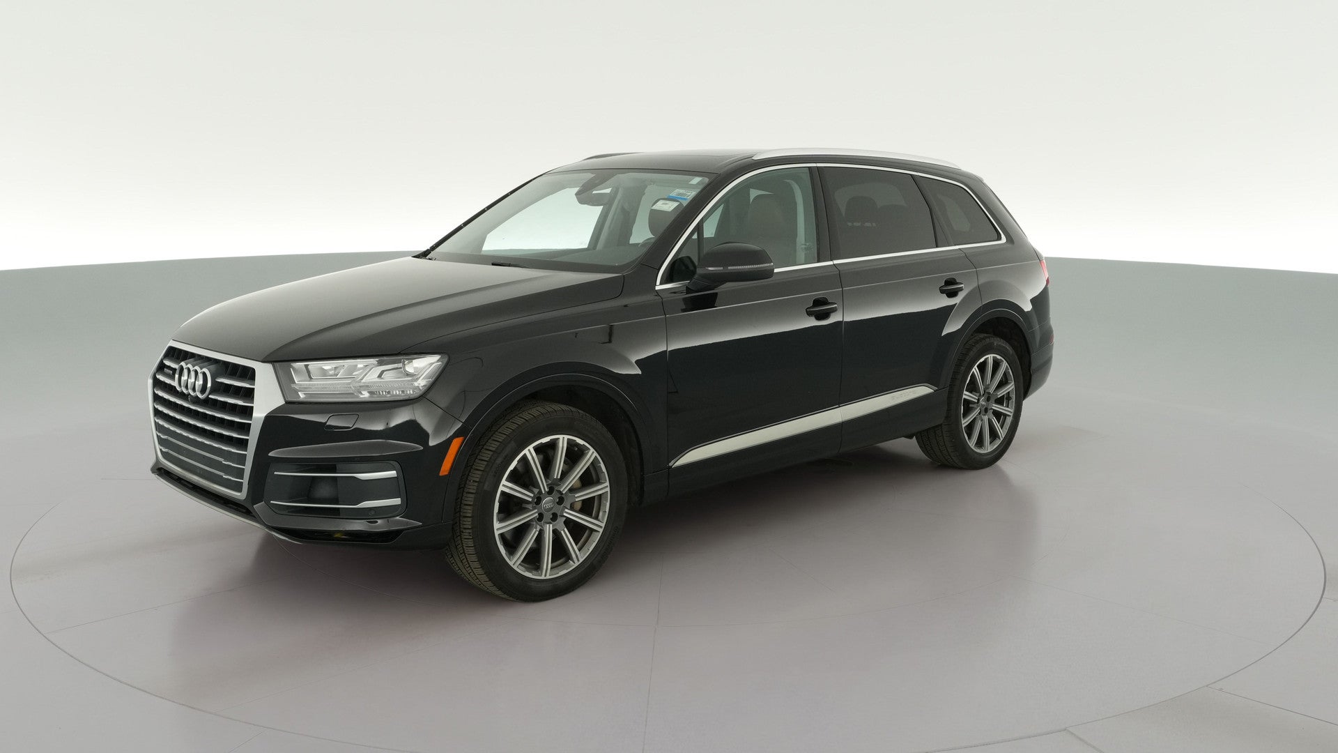 2019 Audi Q7 vehicle photo