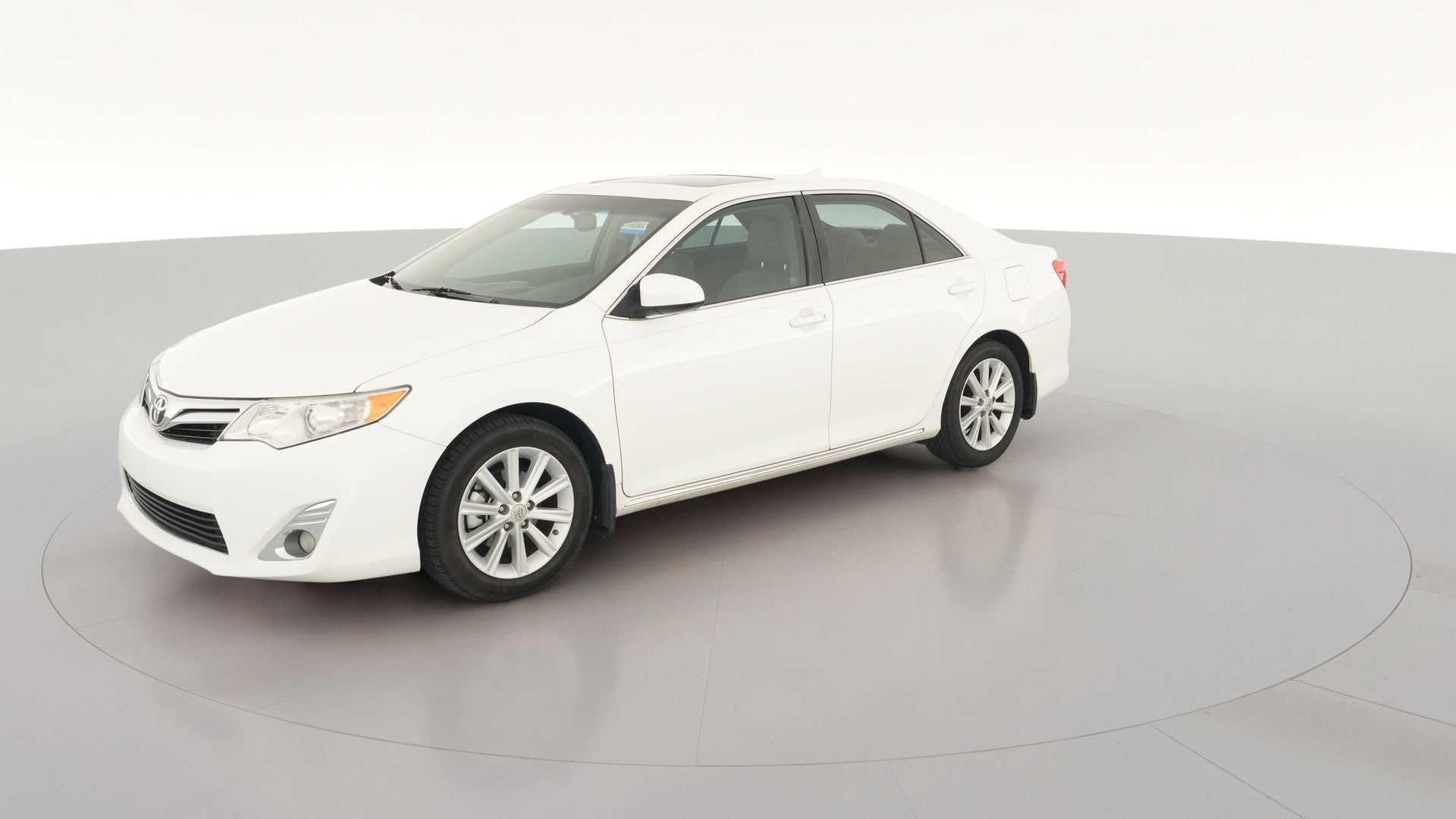2012 Toyota Camry vehicle photo