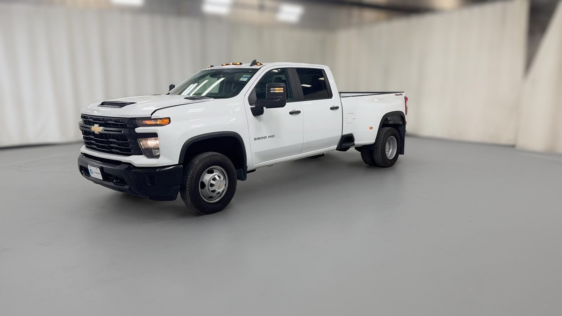 2024 Chevrolet Silverado 3500 HD Crew Cab vehicle photo
