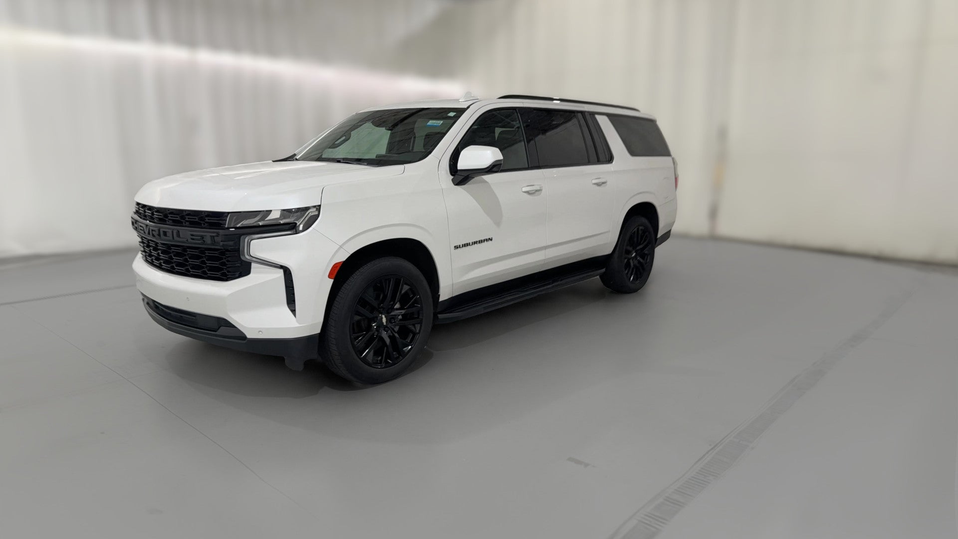 2023 Chevrolet Suburban vehicle photo